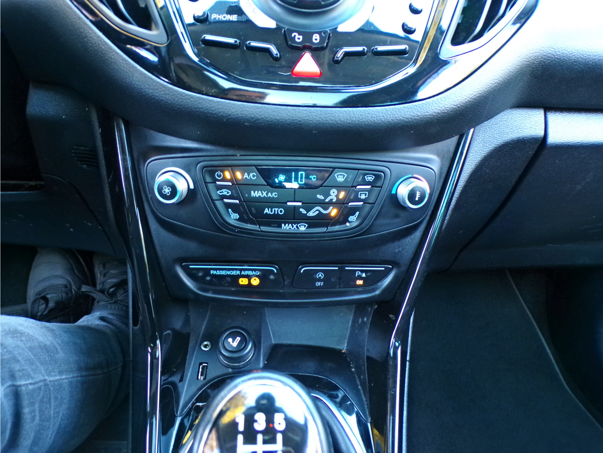 Foto van Ford B-max