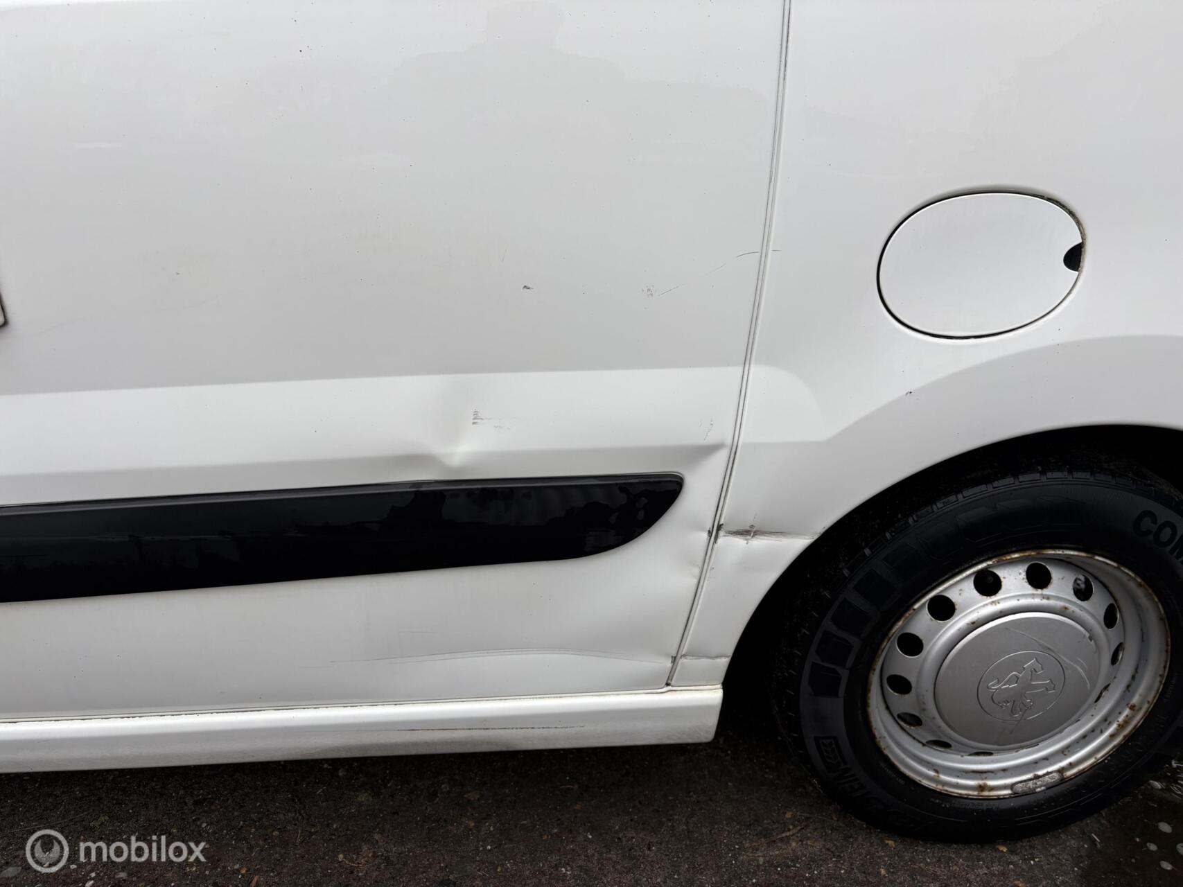 Foto van Peugeot Expert 227 1.6hdi 16v-90