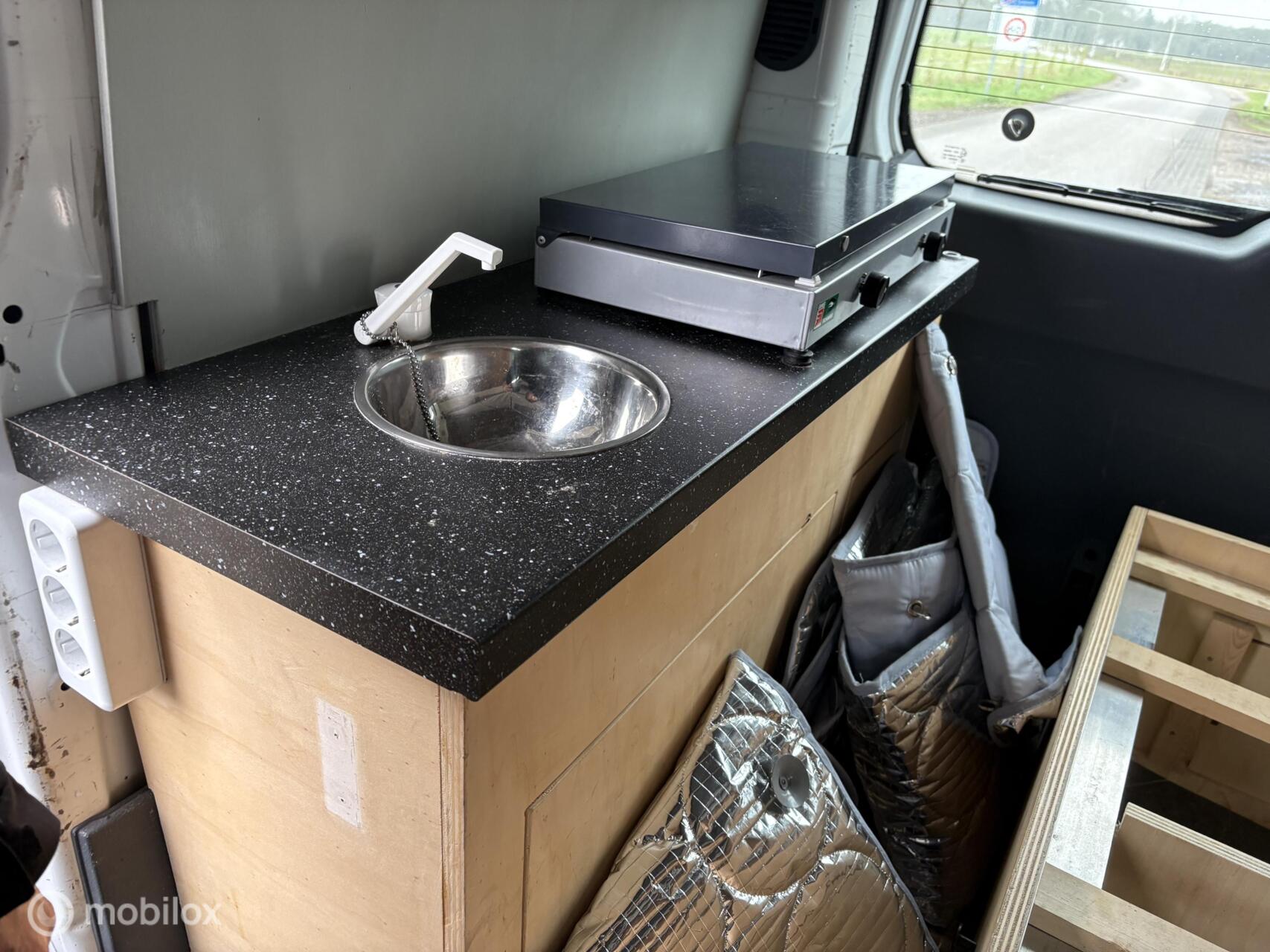 Foto van Peugeot Expert 227 1.6hdi 16v-90