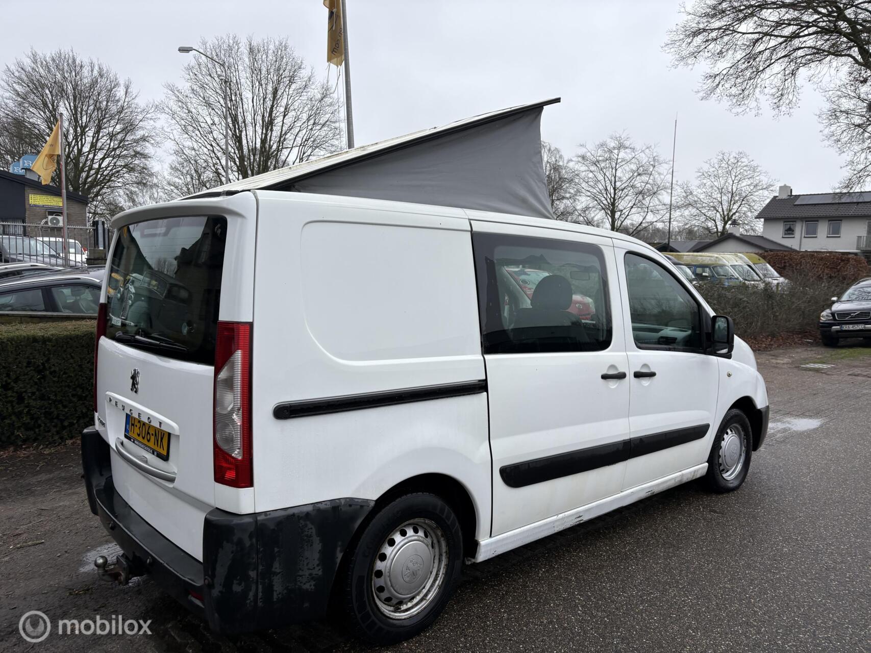 Foto van Peugeot Expert 227 1.6hdi 16v-90