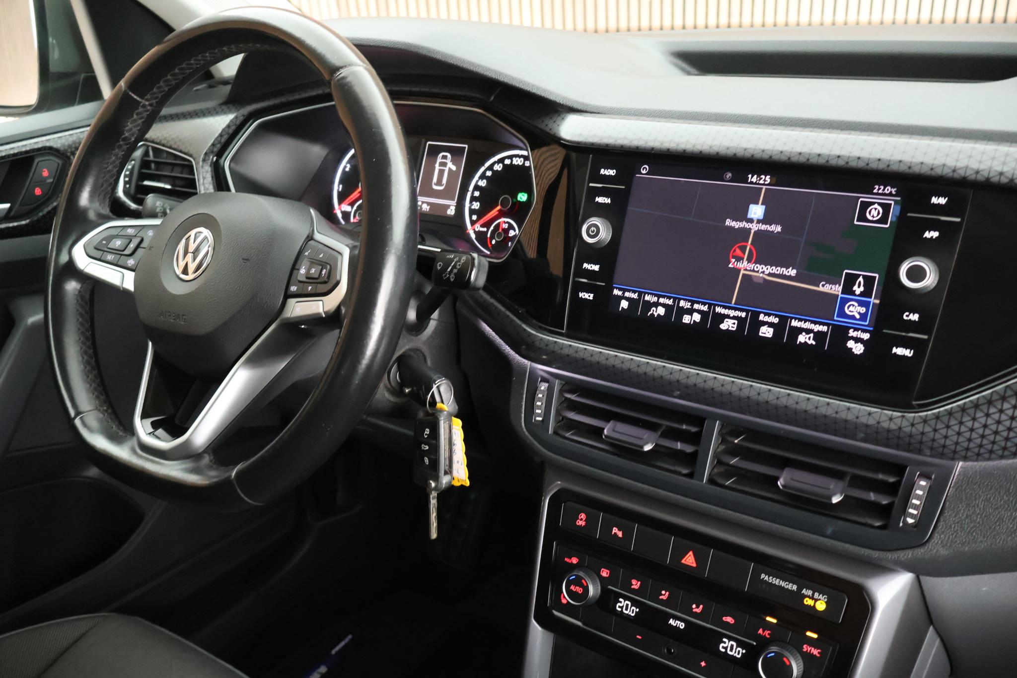 Foto van Volkswagen T-cross
