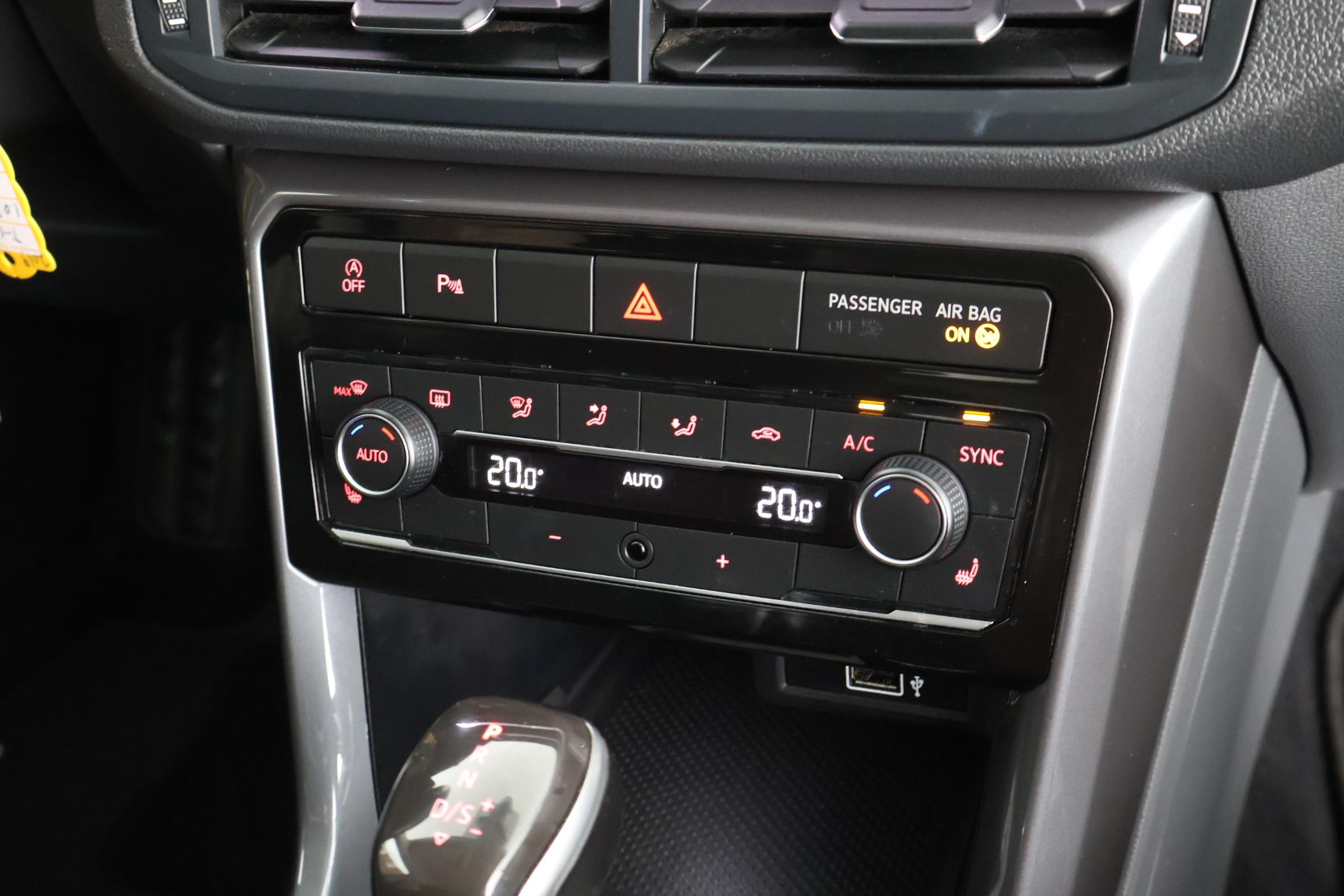 Foto van Volkswagen T-cross