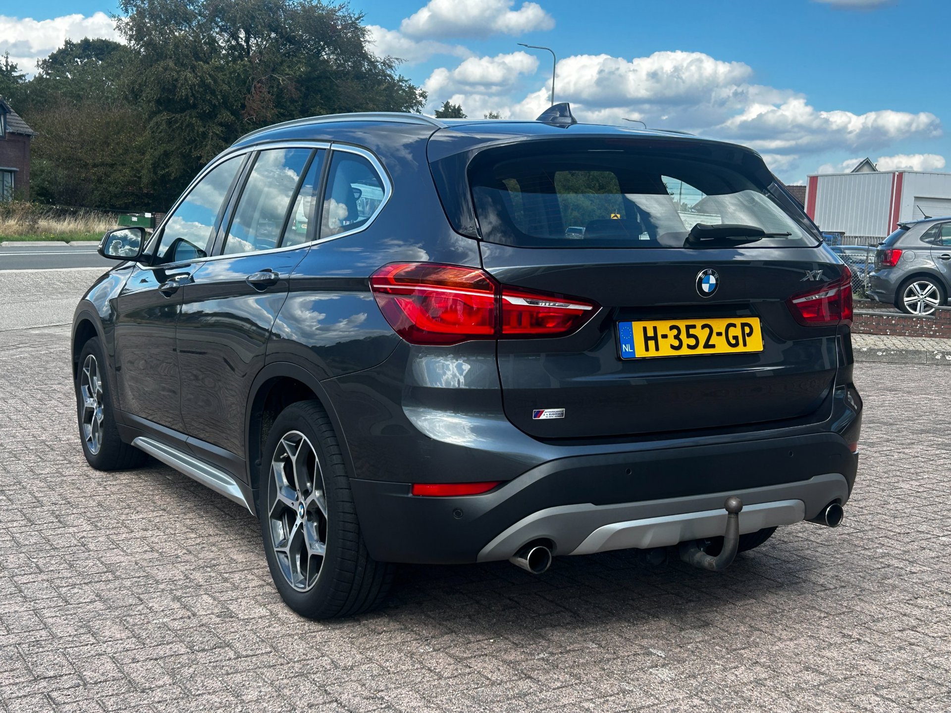 Foto van BMW X1 Xdrive20i