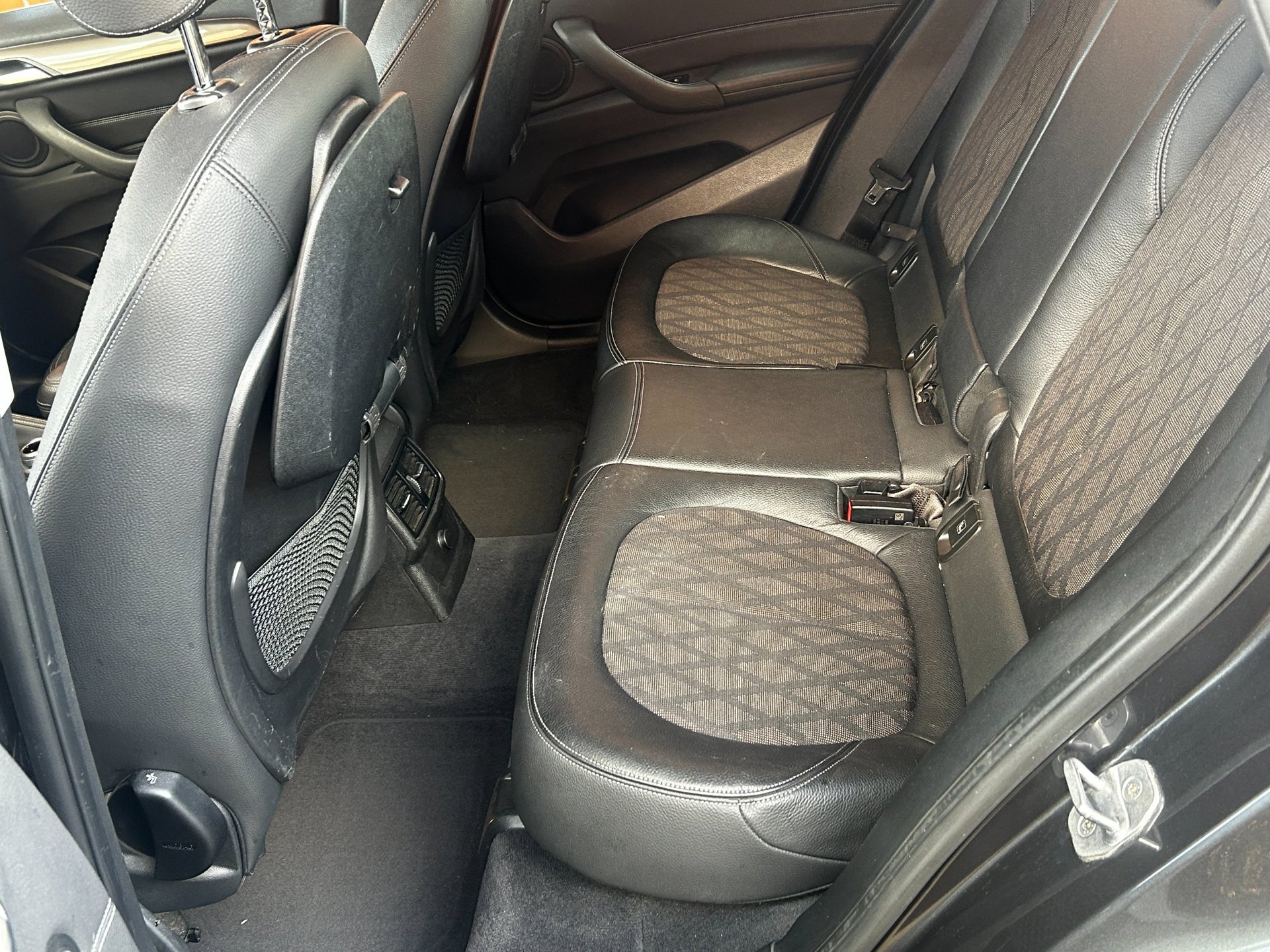 Foto van BMW X1 Xdrive20i