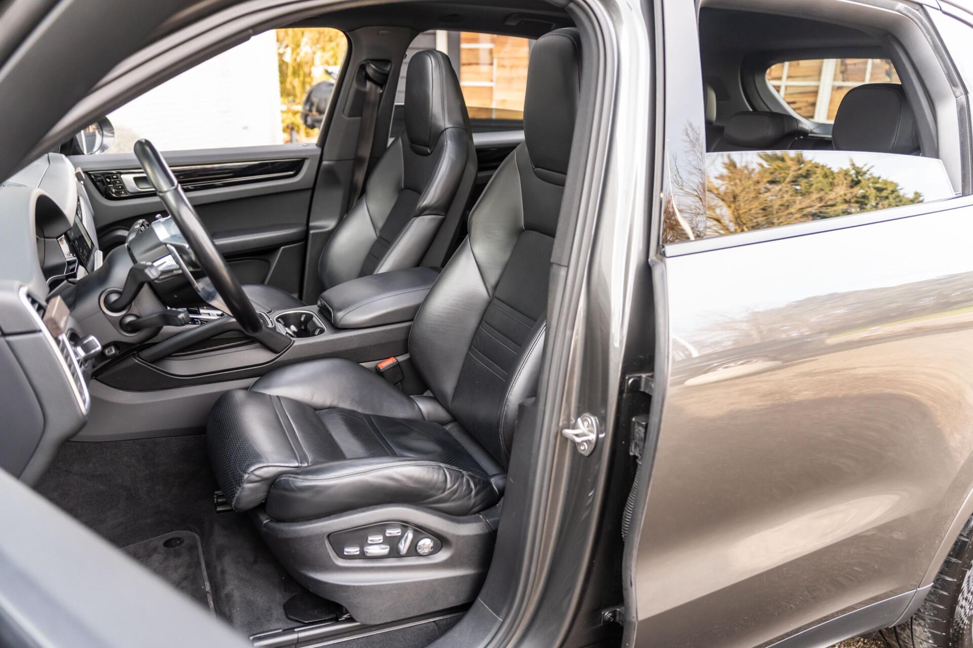 Foto van Porsche Cayenne