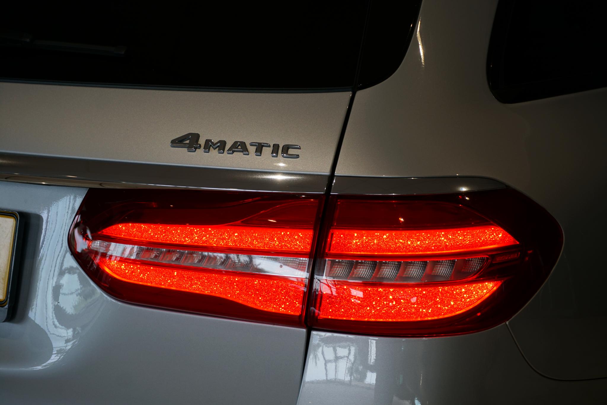 Foto van Mercedes-Benz E 400 D 4 Matic