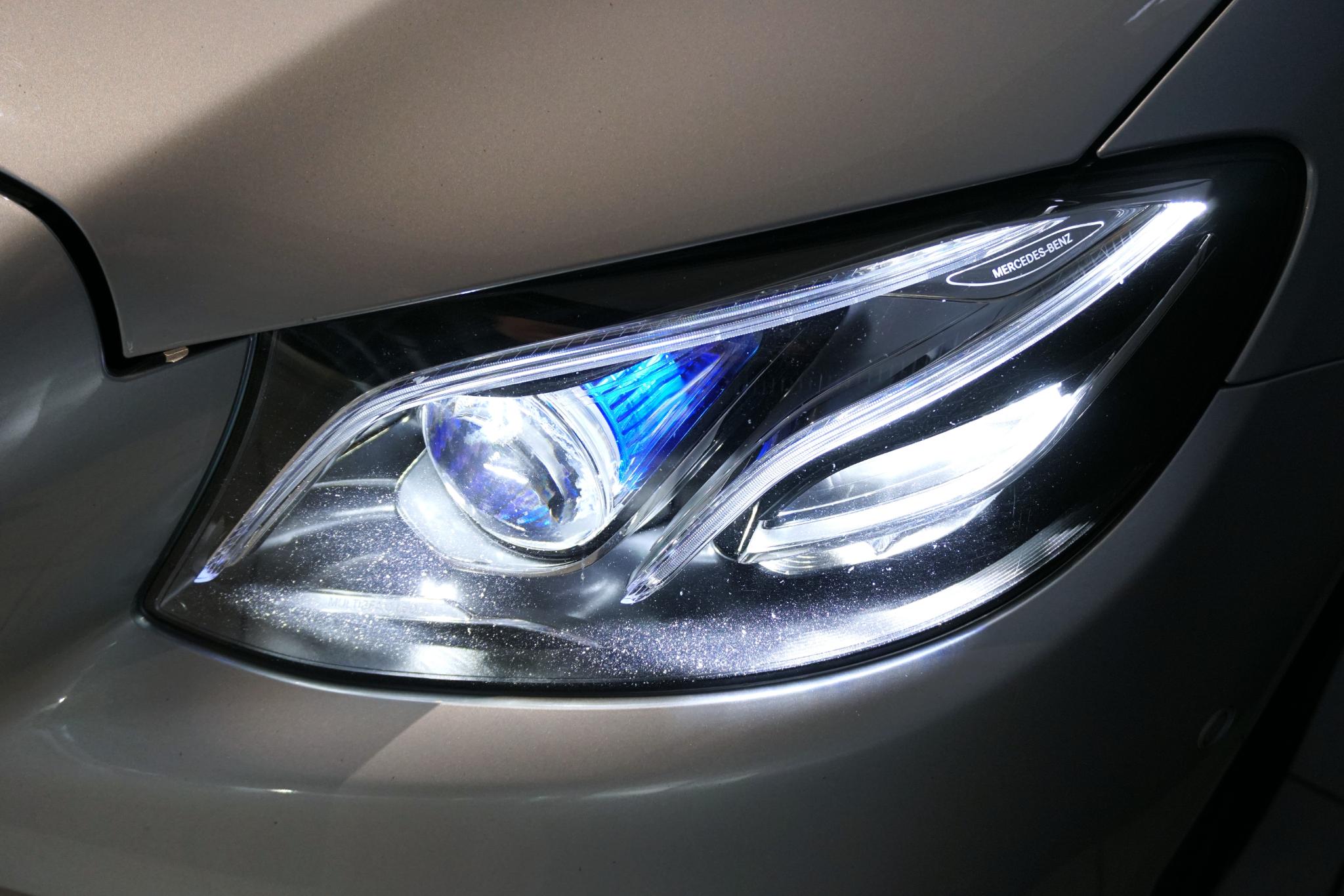 Foto van Mercedes-Benz E 400 D 4 Matic