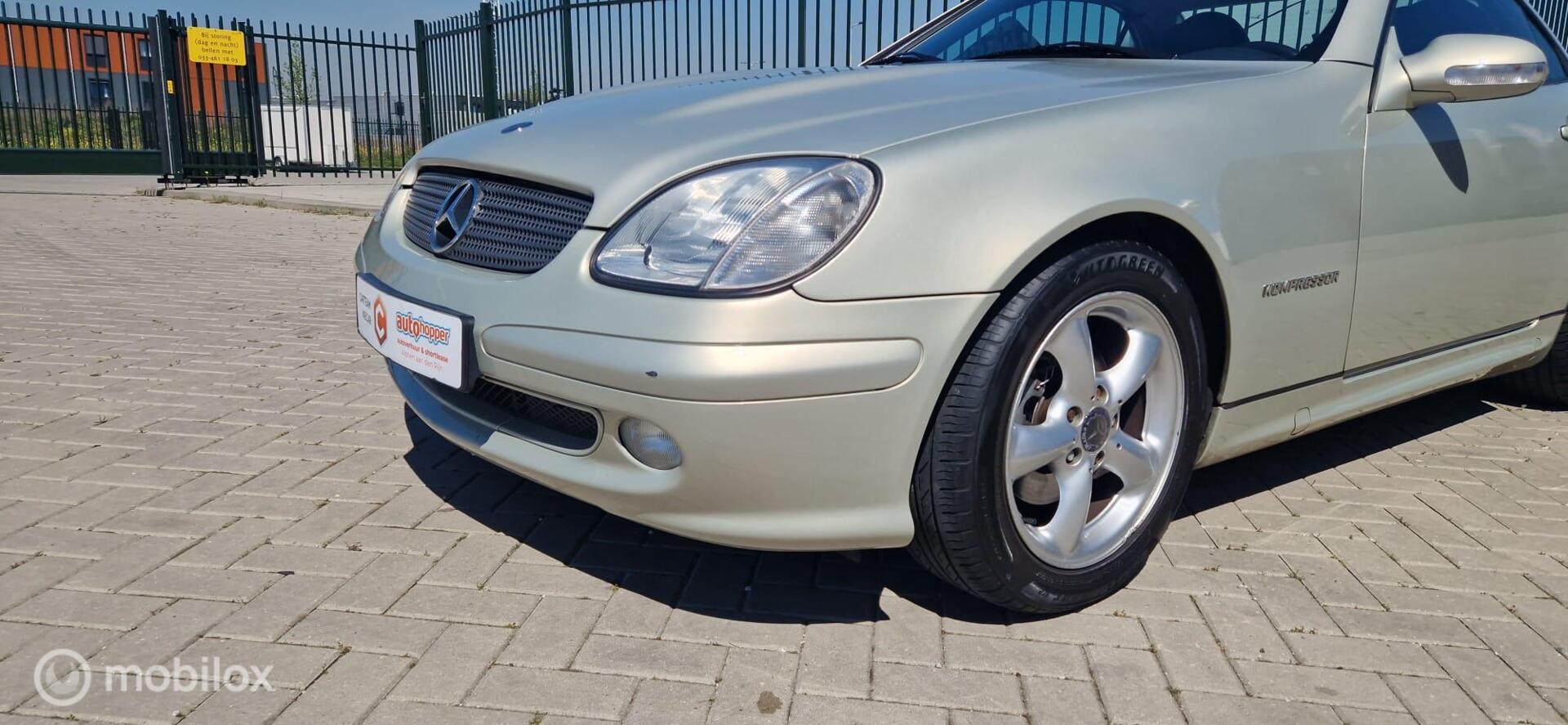 Foto van Mercedes-Benz SLK 200 Kompressor