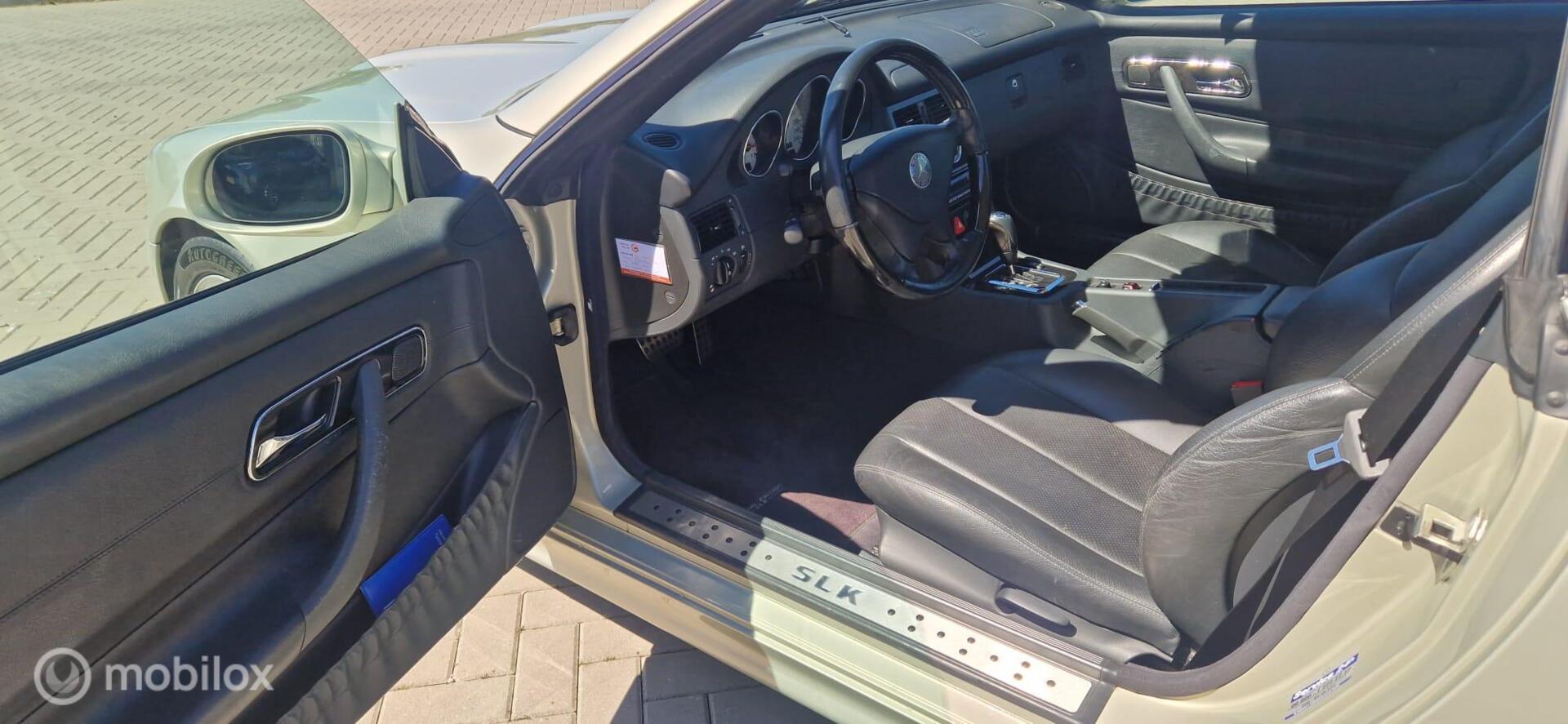 Foto van Mercedes-Benz SLK 200 Kompressor