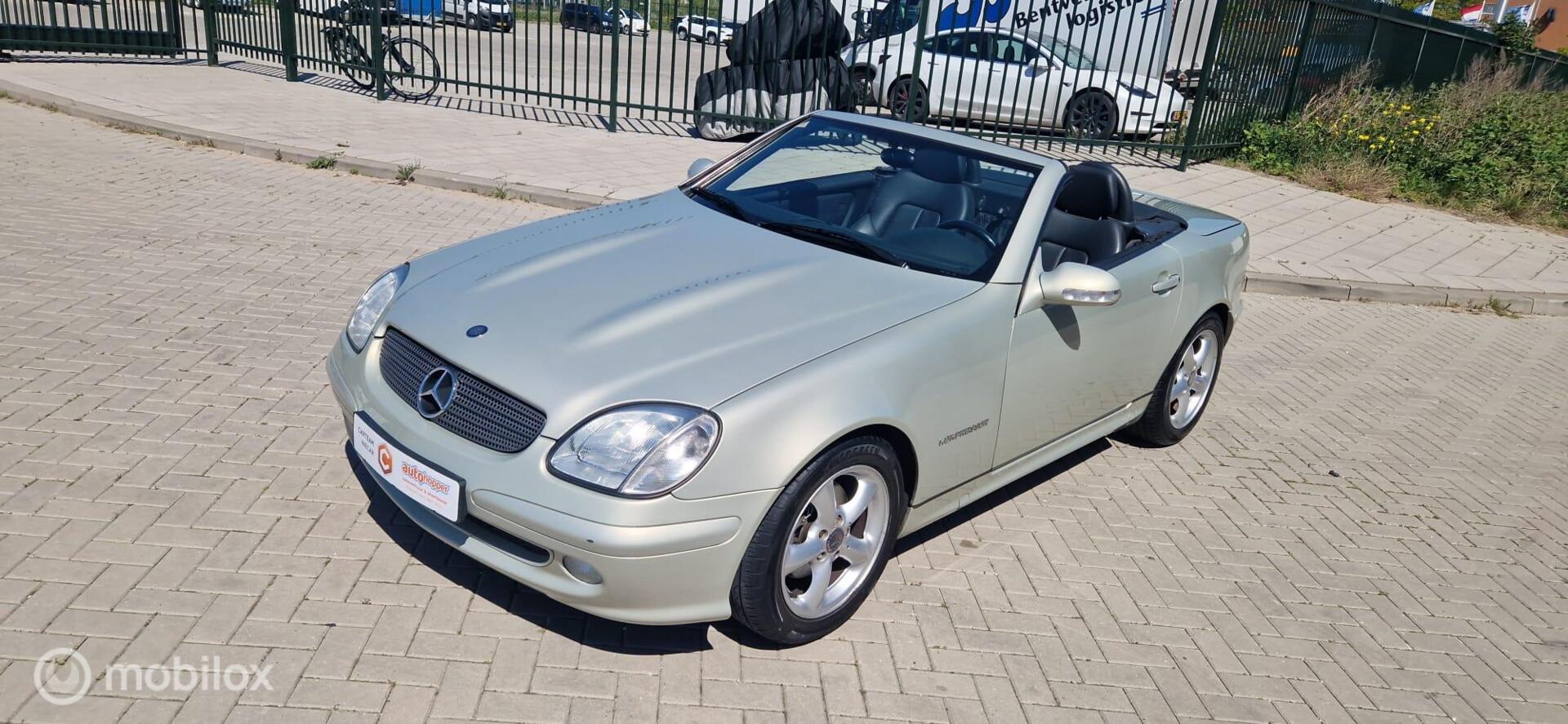 Foto van Mercedes-Benz SLK 200 Kompressor