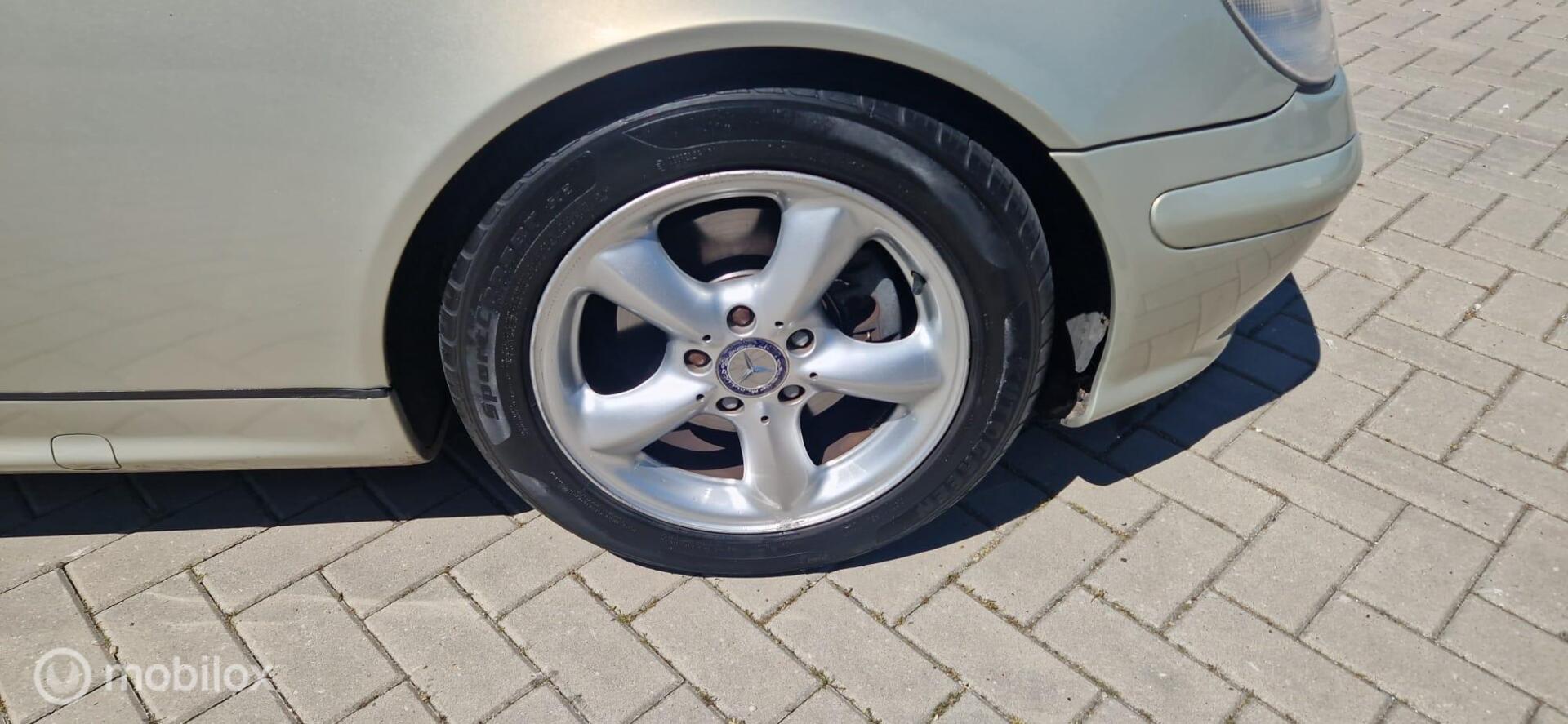 Foto van Mercedes-Benz SLK 200 Kompressor