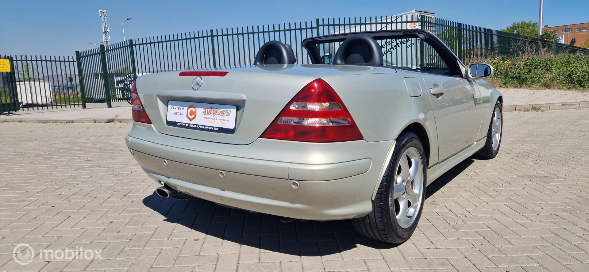 Foto van Mercedes-Benz SLK 200 Kompressor