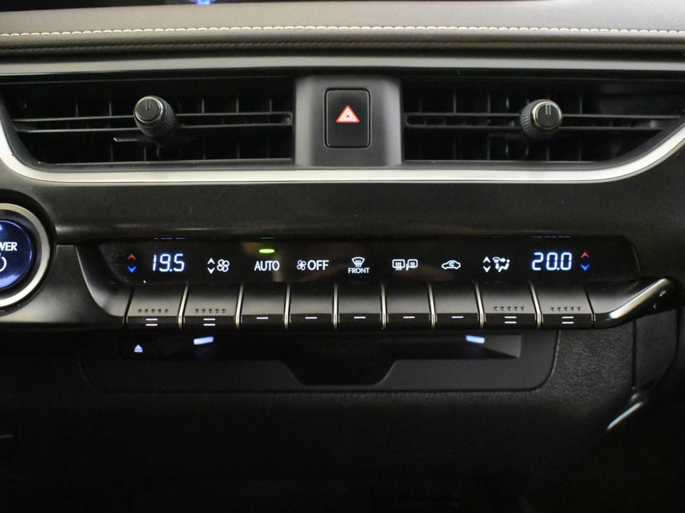 Foto van Lexus Lexus Ux250h