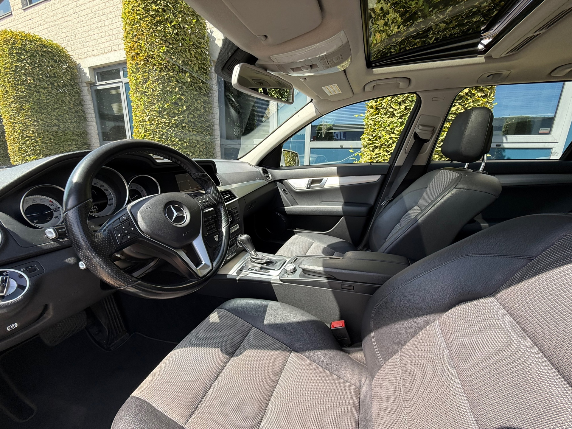 Foto van Mercedes-Benz C 180