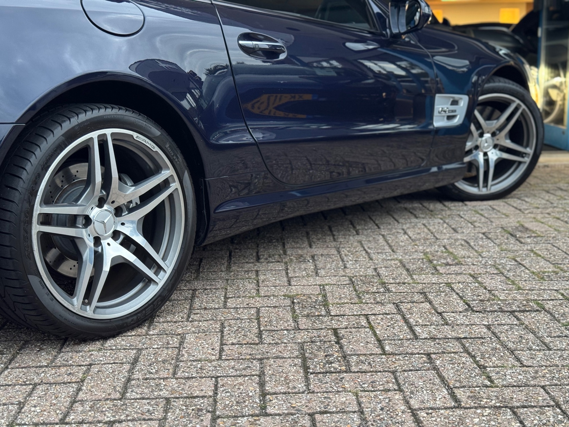 Foto van Mercedes-Benz SL 63 AMG