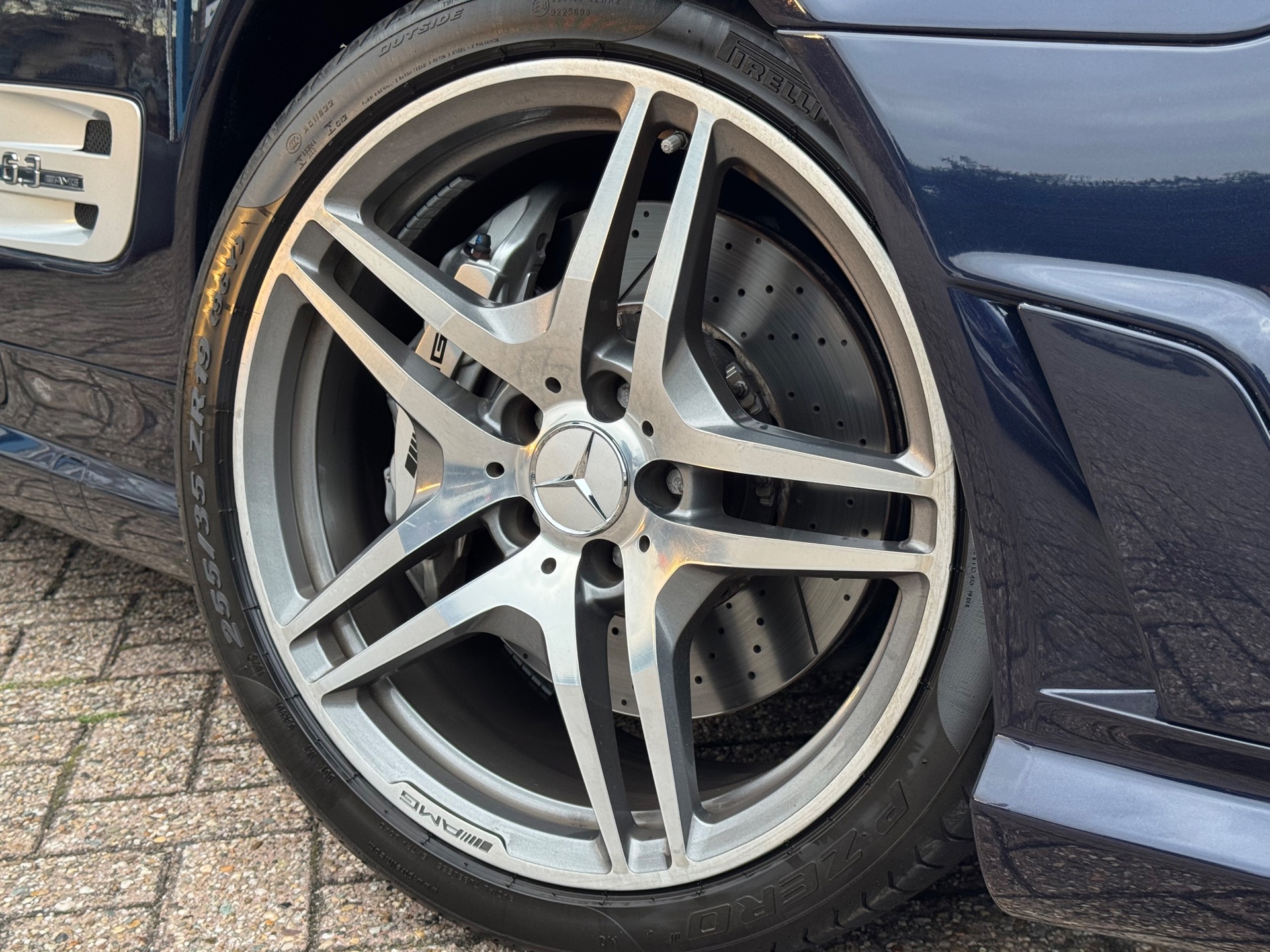 Foto van Mercedes-Benz SL 63 AMG
