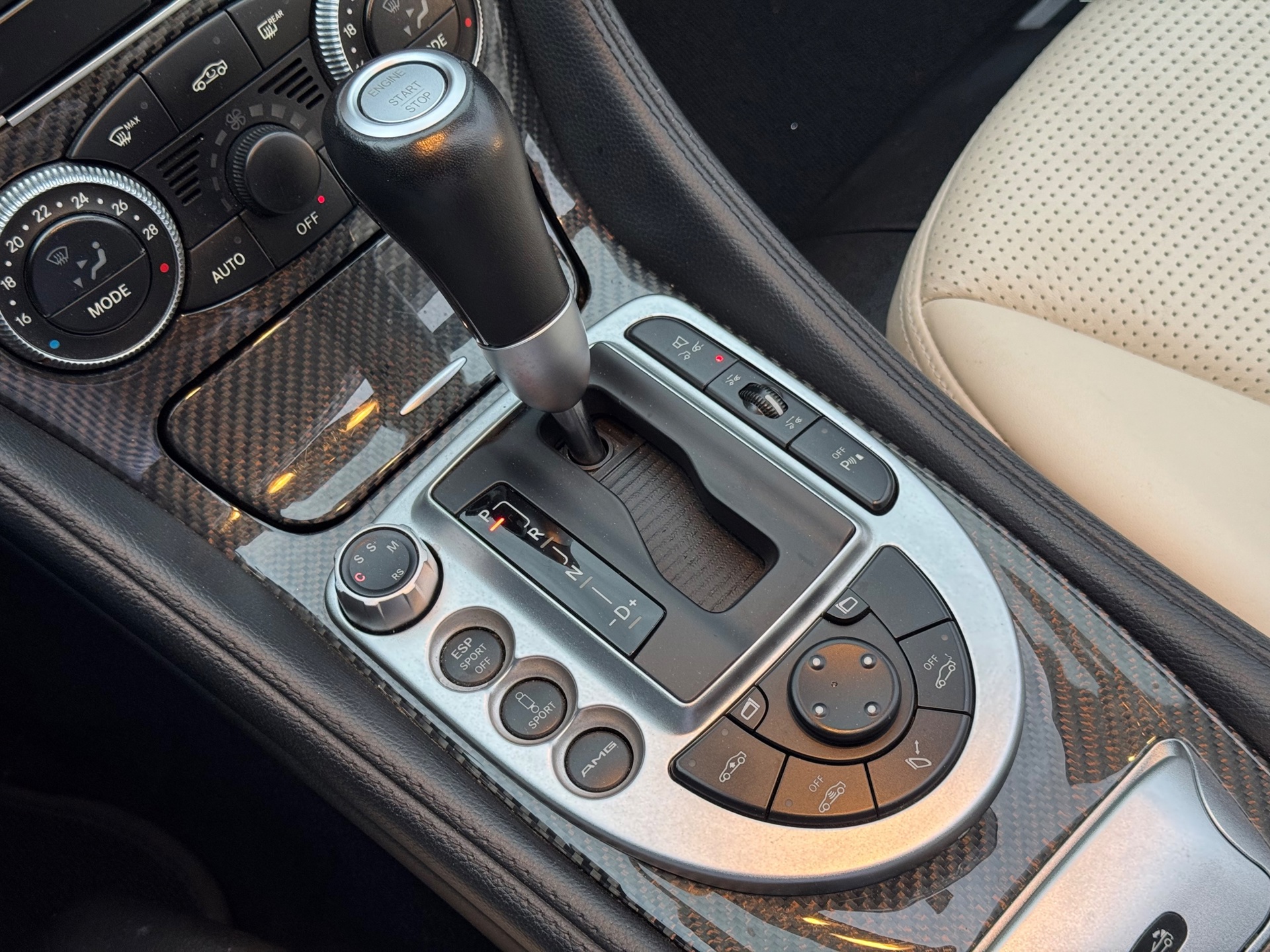Foto van Mercedes-Benz SL 63 AMG