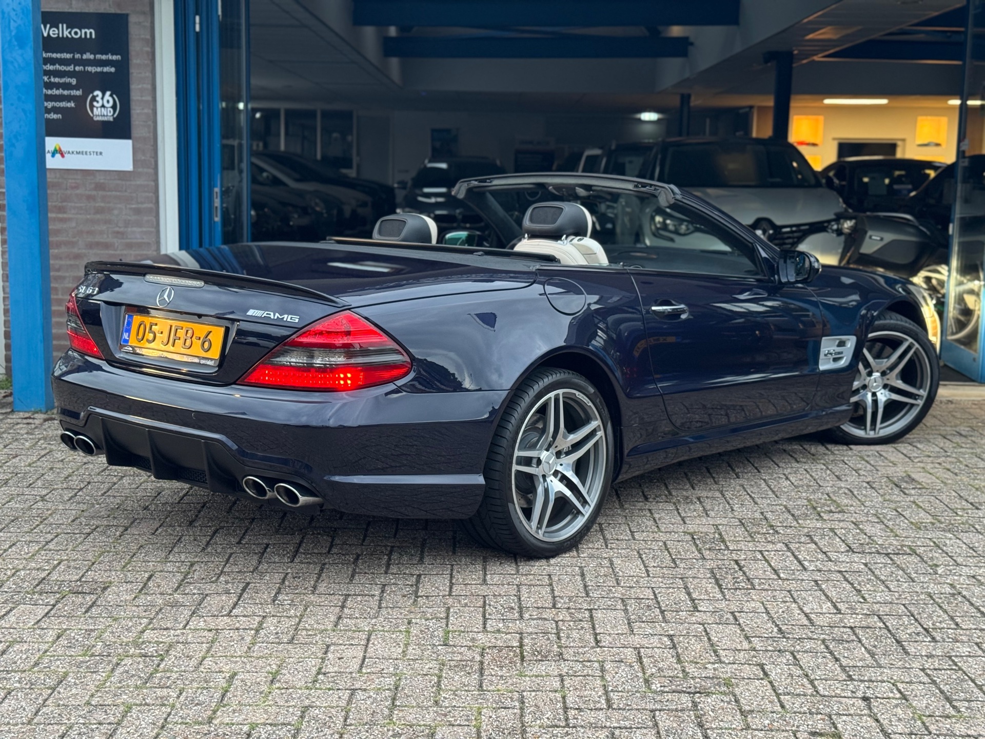 Foto van Mercedes-Benz SL 63 AMG