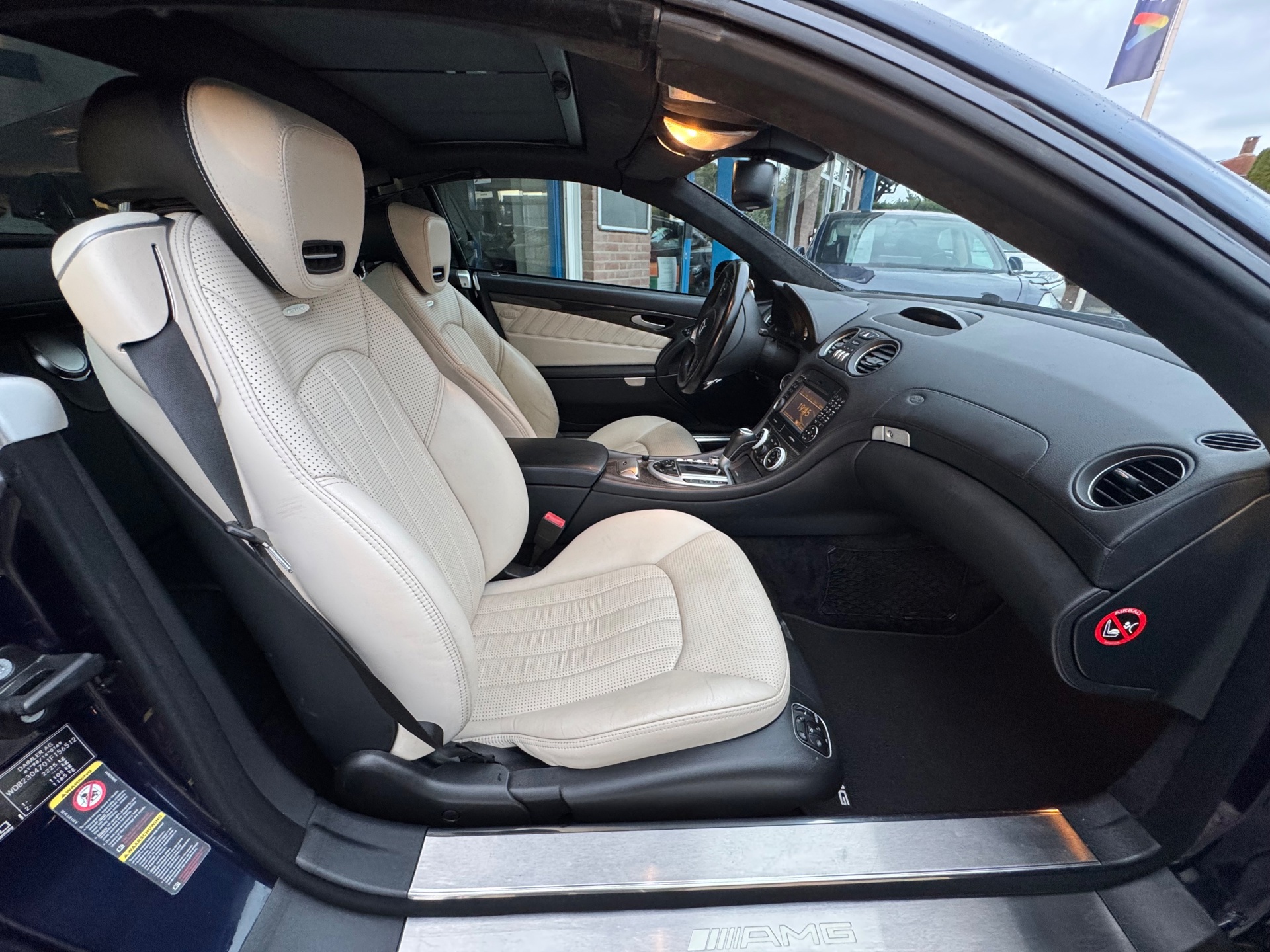 Foto van Mercedes-Benz SL 63 AMG
