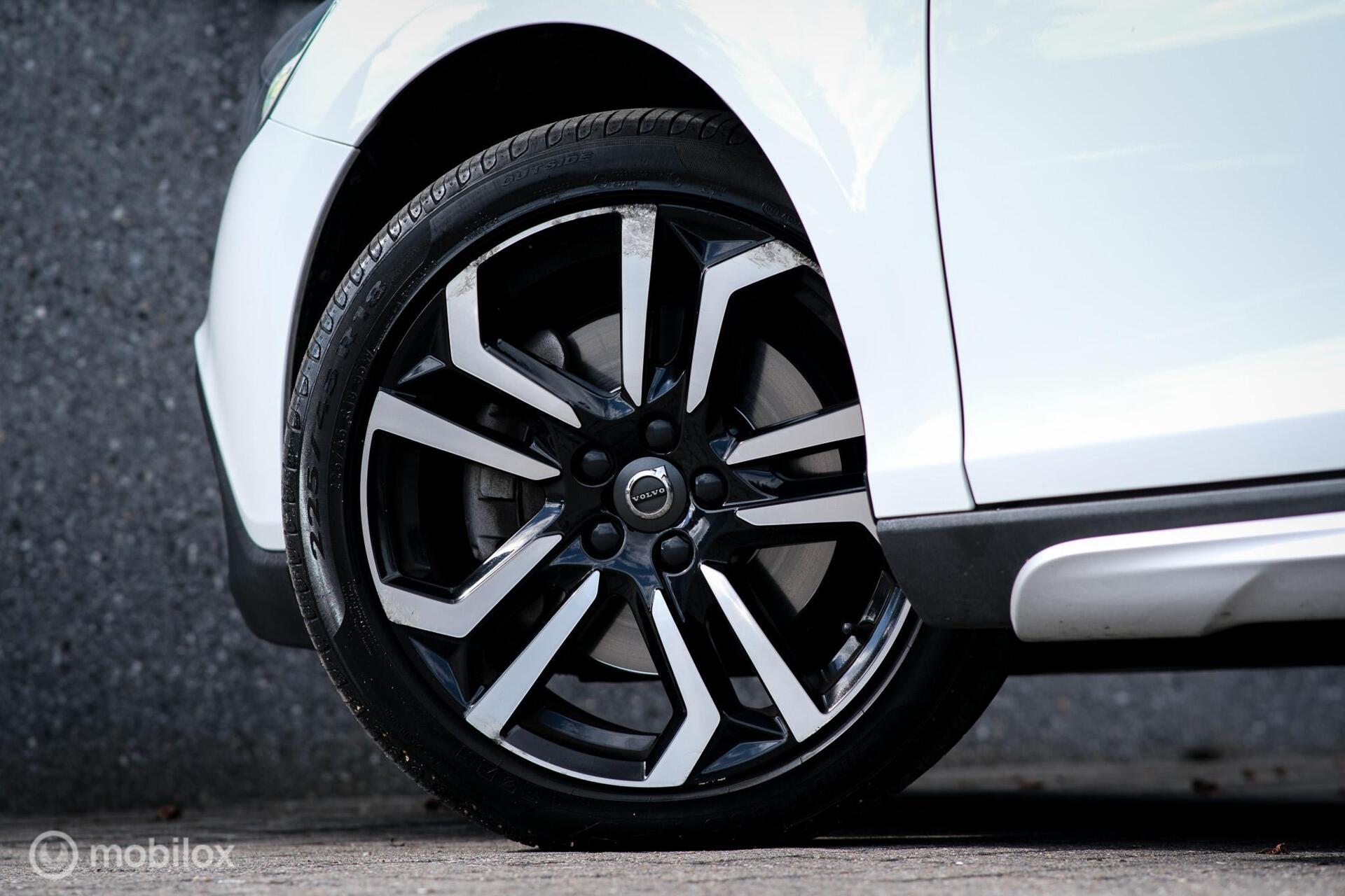 Foto van Volvo V40 Cross Country