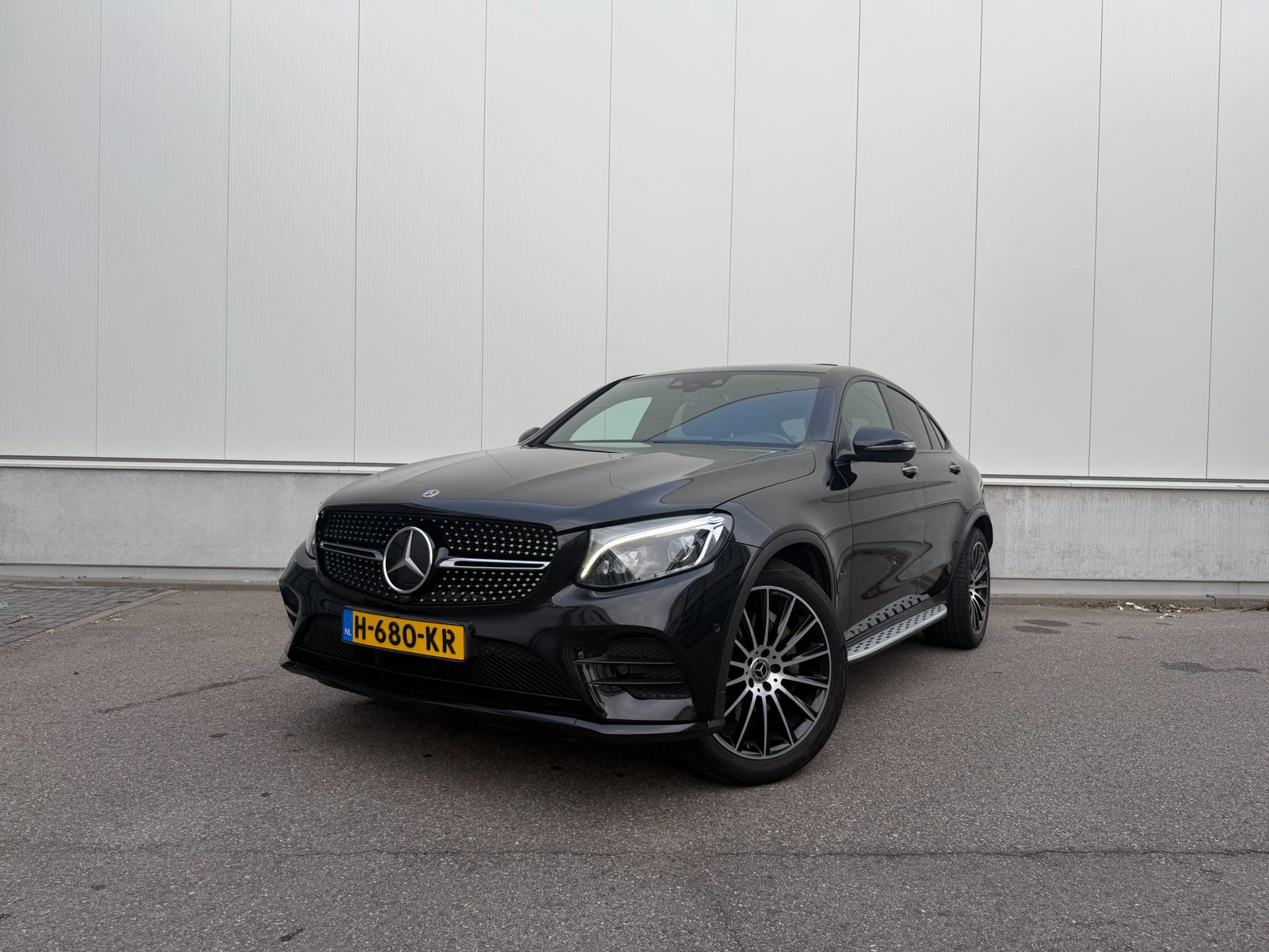 Mercedes-Benz GLC 250 4Matic 250 4MATIC Sport Edition Premium Plus - AUTOMAAT / Schuif-kanteldak / Navi / 20" / Carplay / 360CAM 2019 - voorkant