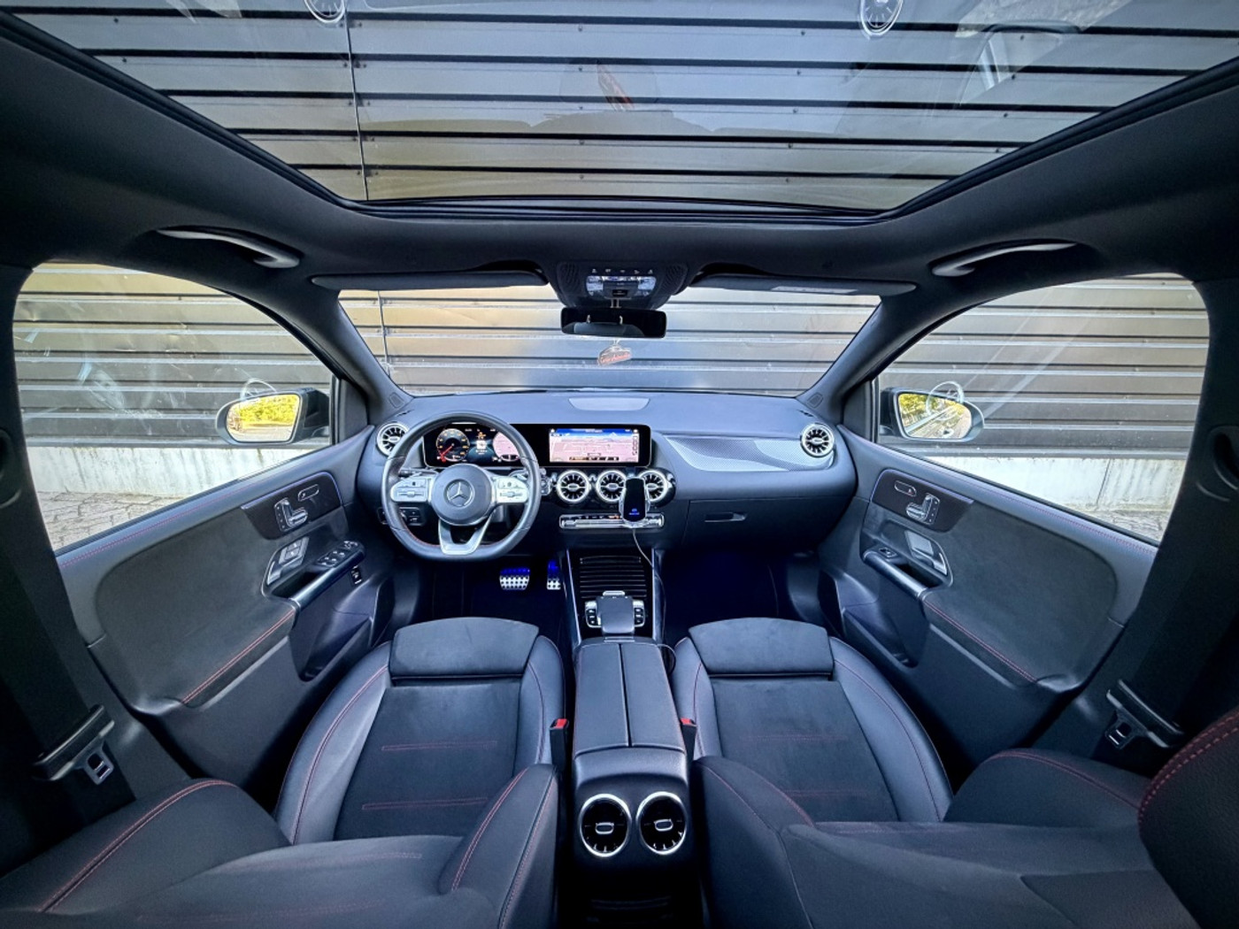 Foto van Mercedes-Benz B 220