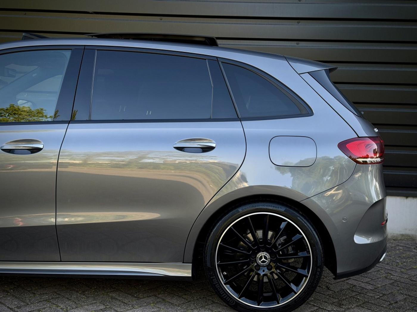 Foto van Mercedes-Benz B 220