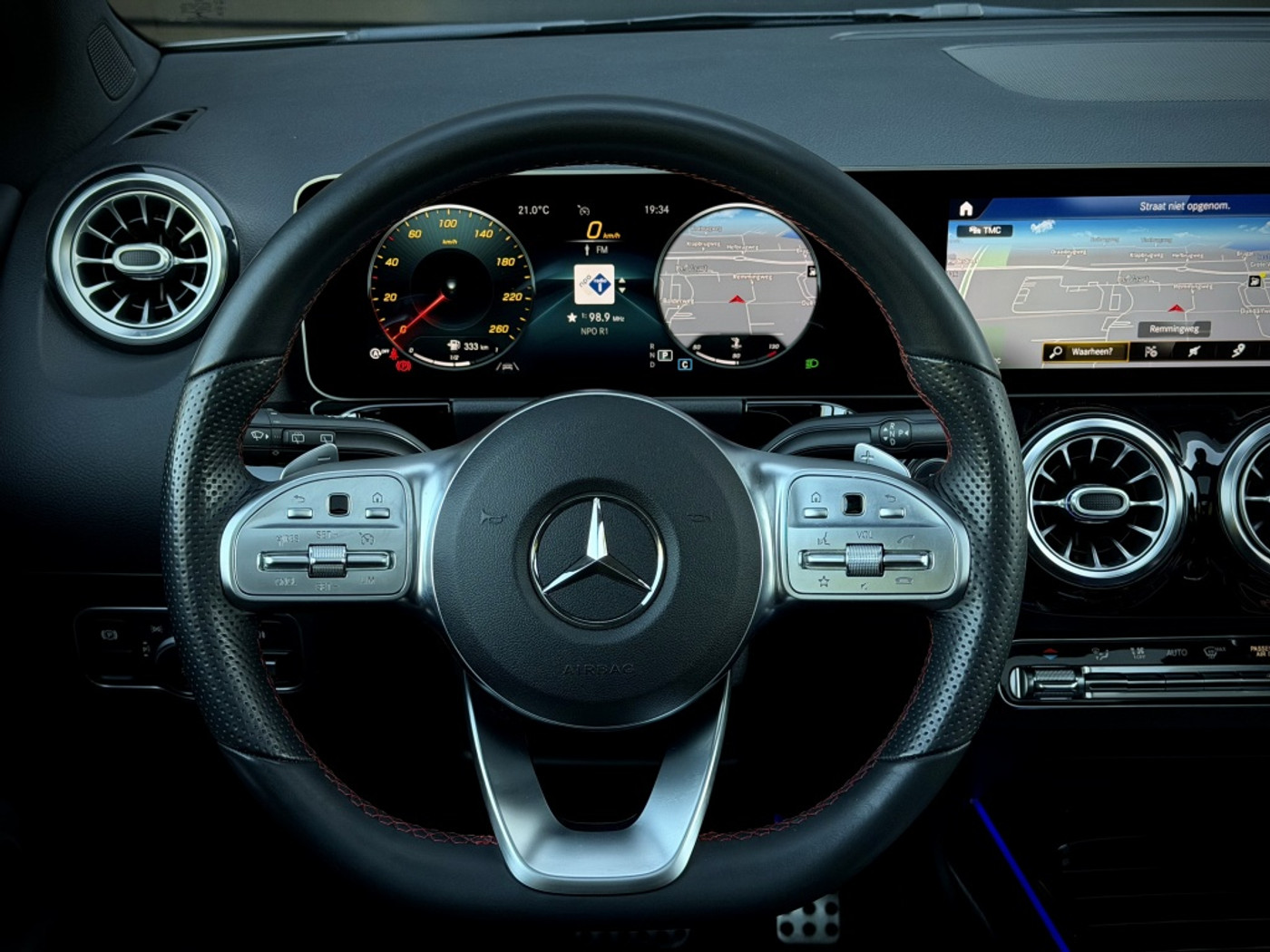 Foto van Mercedes-Benz B 220