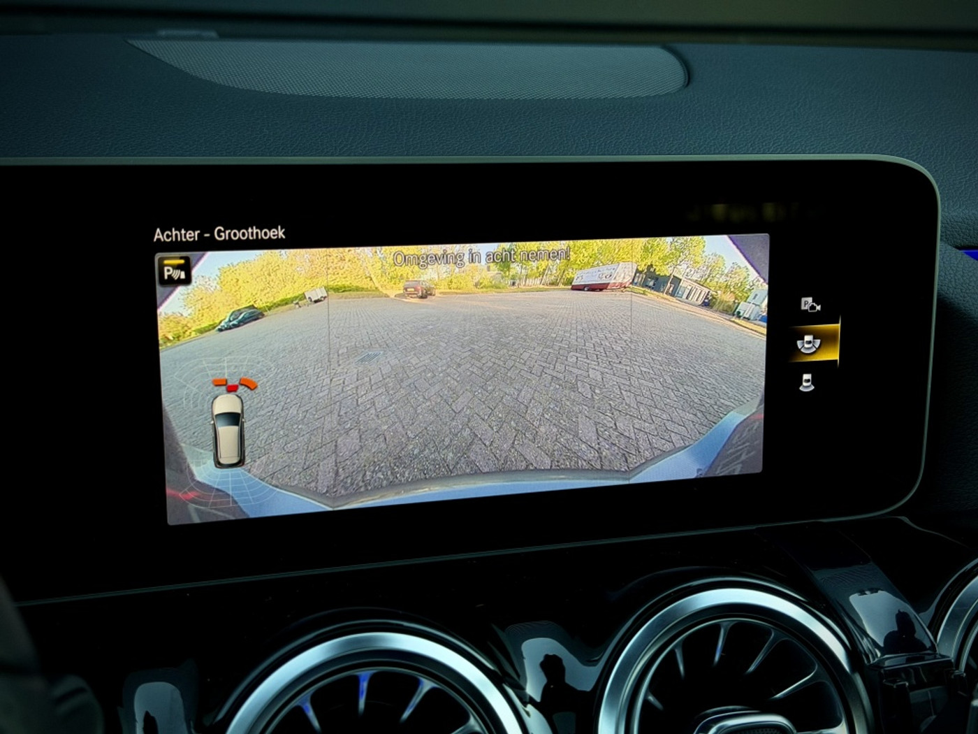 Foto van Mercedes-Benz B 220