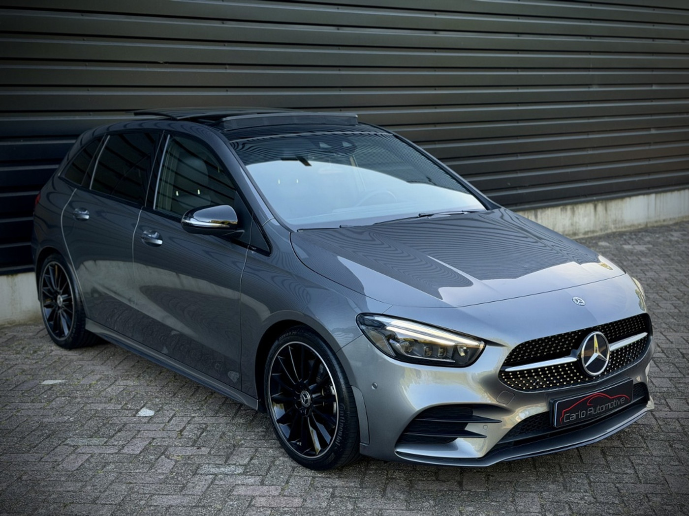Foto van Mercedes-Benz B 220
