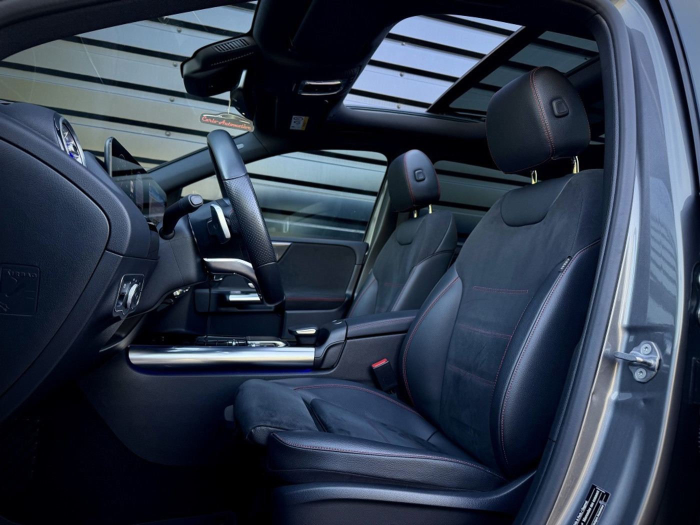 Foto van Mercedes-Benz B 220