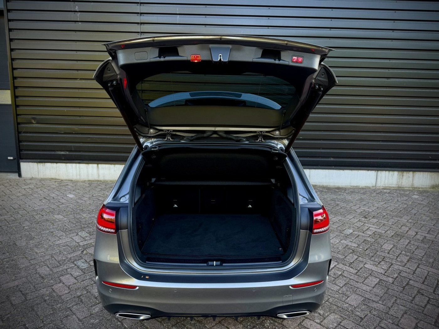 Foto van Mercedes-Benz B 220