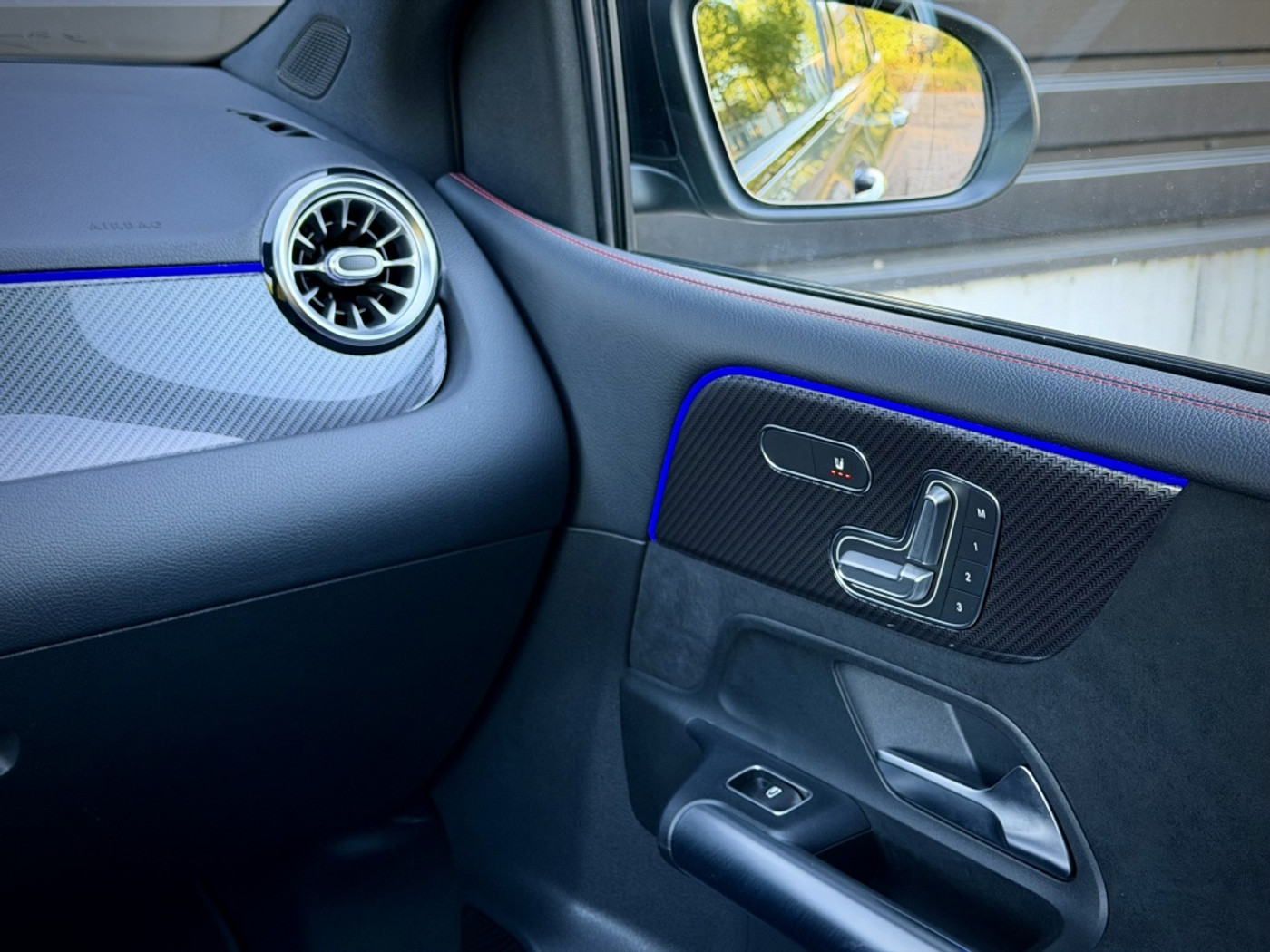 Foto van Mercedes-Benz B 220