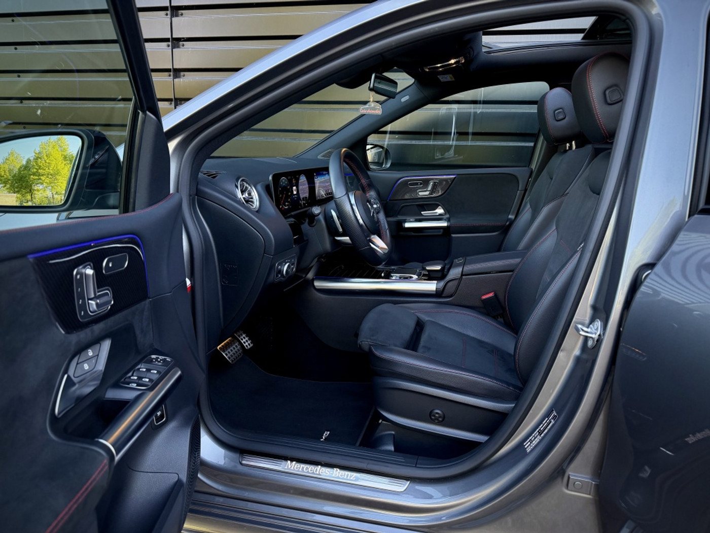 Foto van Mercedes-Benz B 220