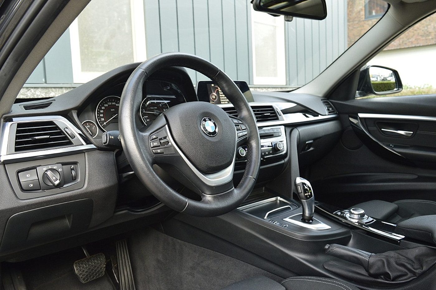 Foto van BMW 320i xDrive