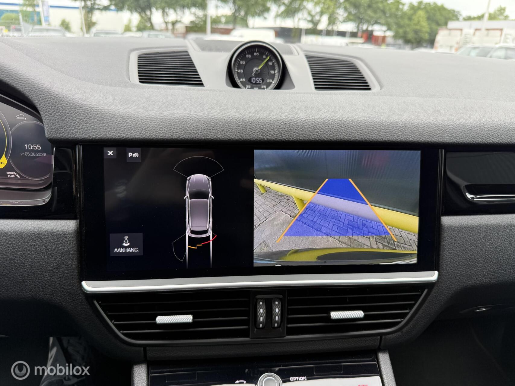 Foto van Porsche Cayenne E-hybrid