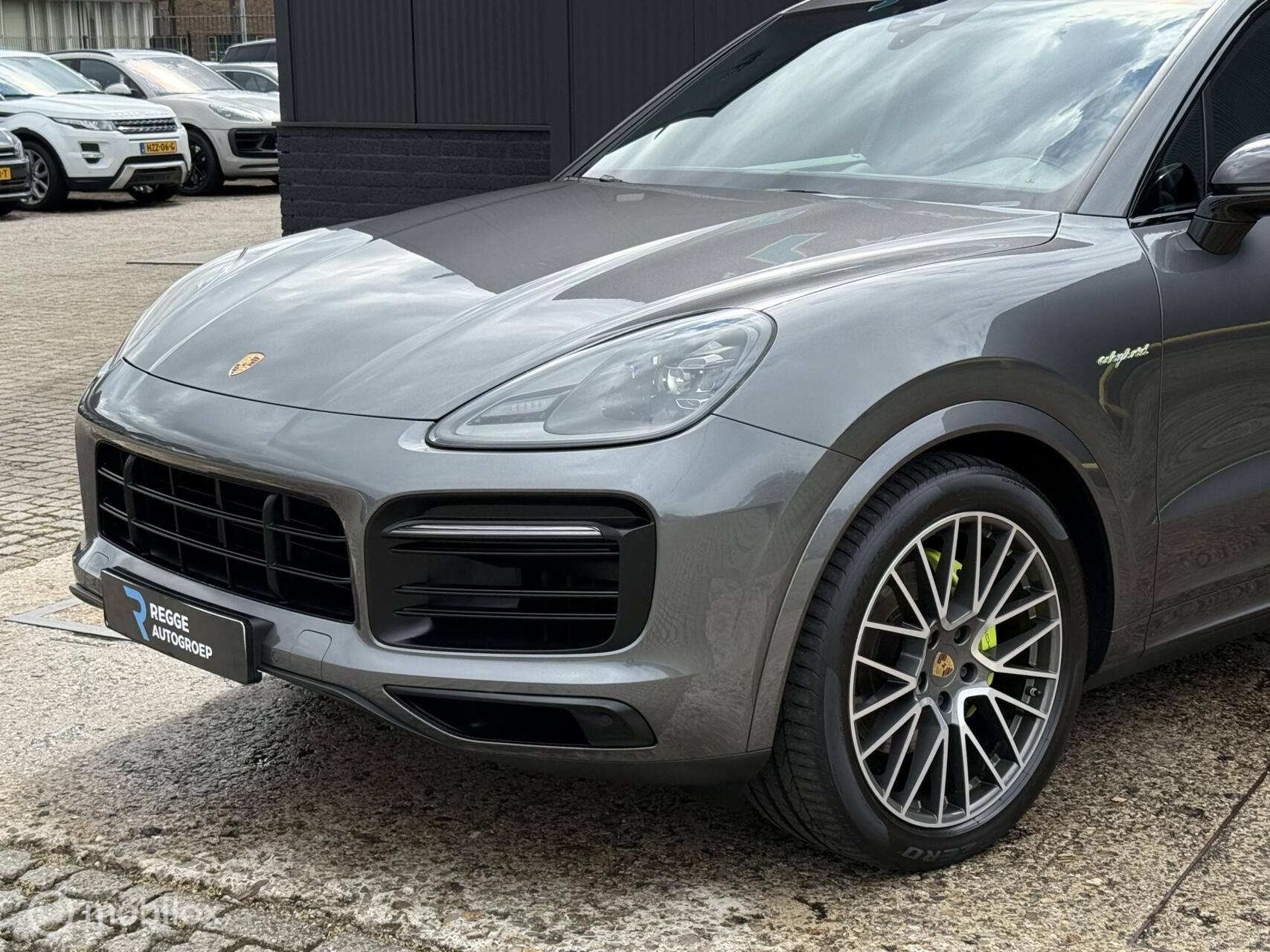 Foto van Porsche Cayenne E-hybrid