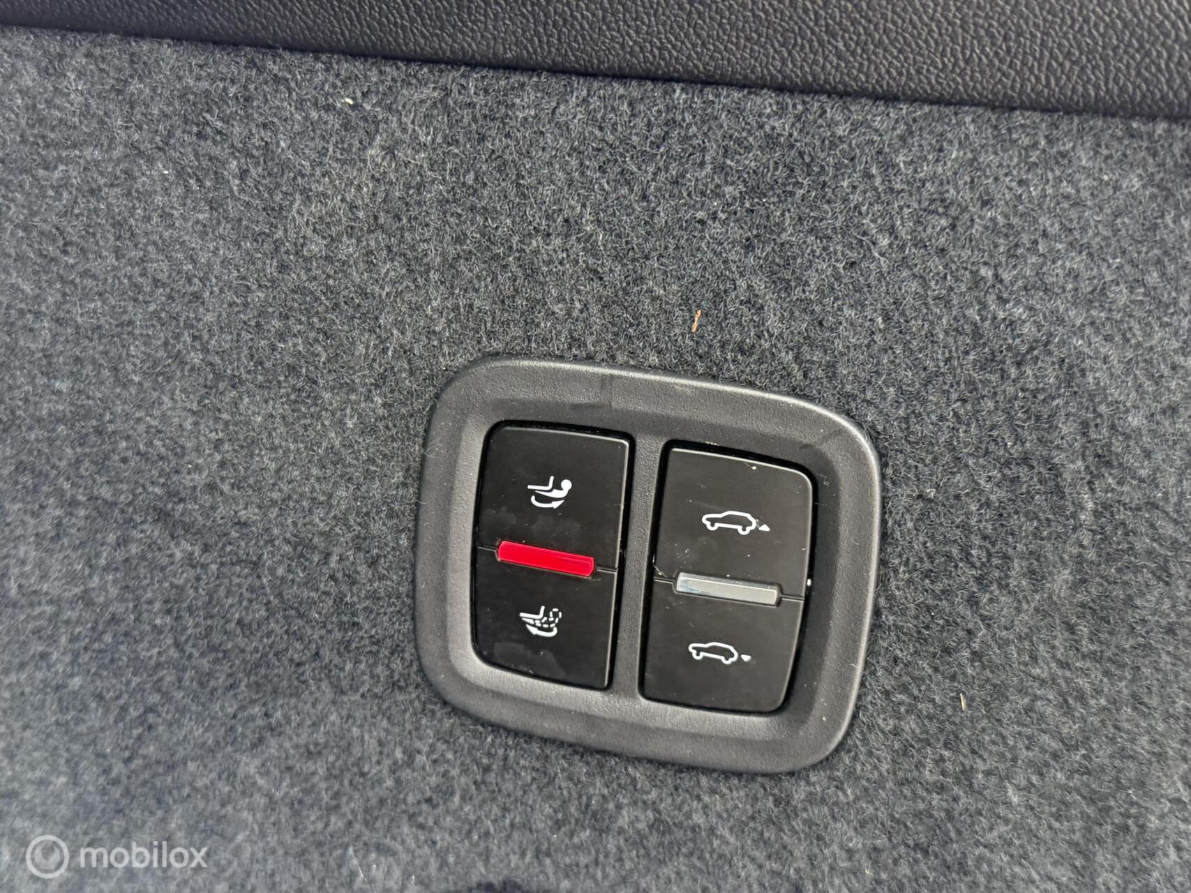 Foto van Porsche Cayenne E-hybrid