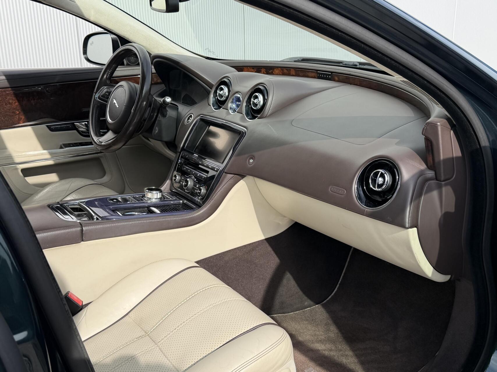 Foto van Jaguar XJ 3.0sc