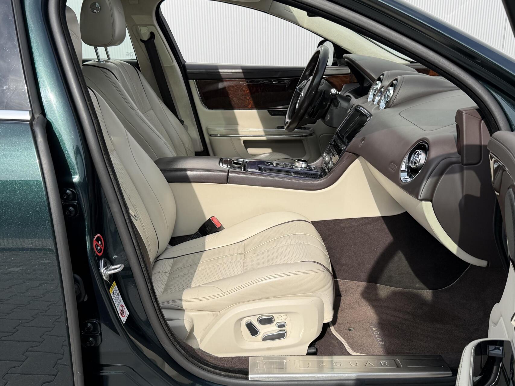 Foto van Jaguar XJ 3.0sc
