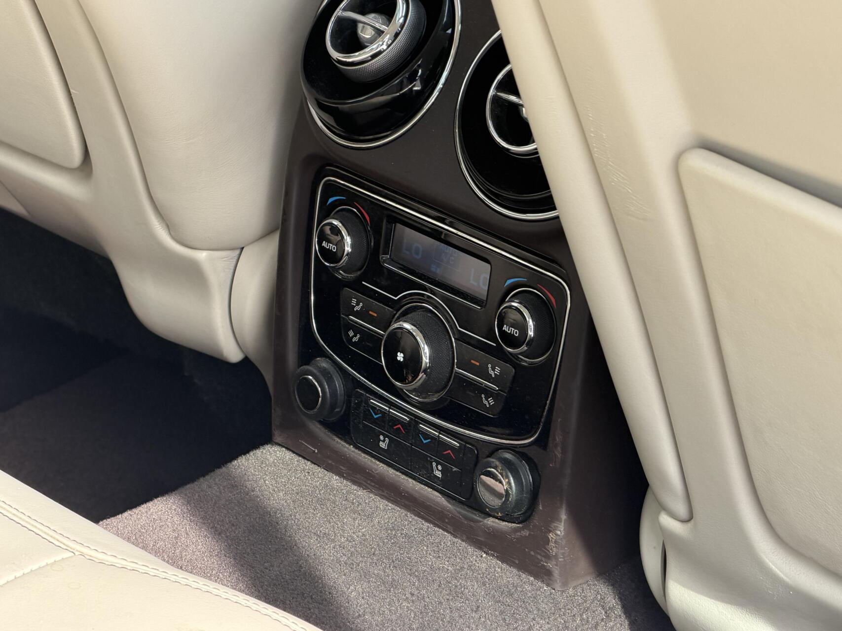 Foto van Jaguar XJ 3.0sc