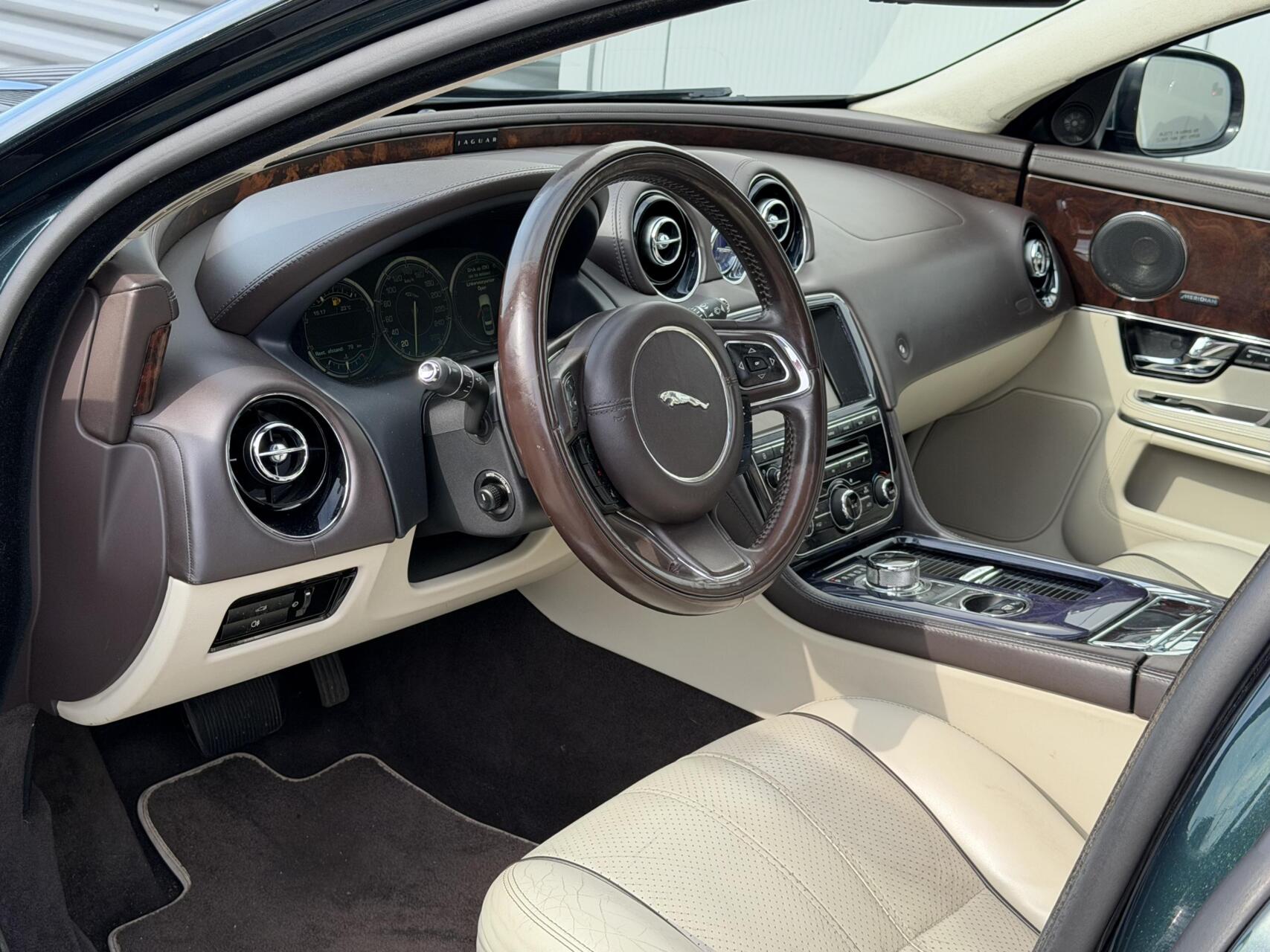 Foto van Jaguar XJ 3.0sc