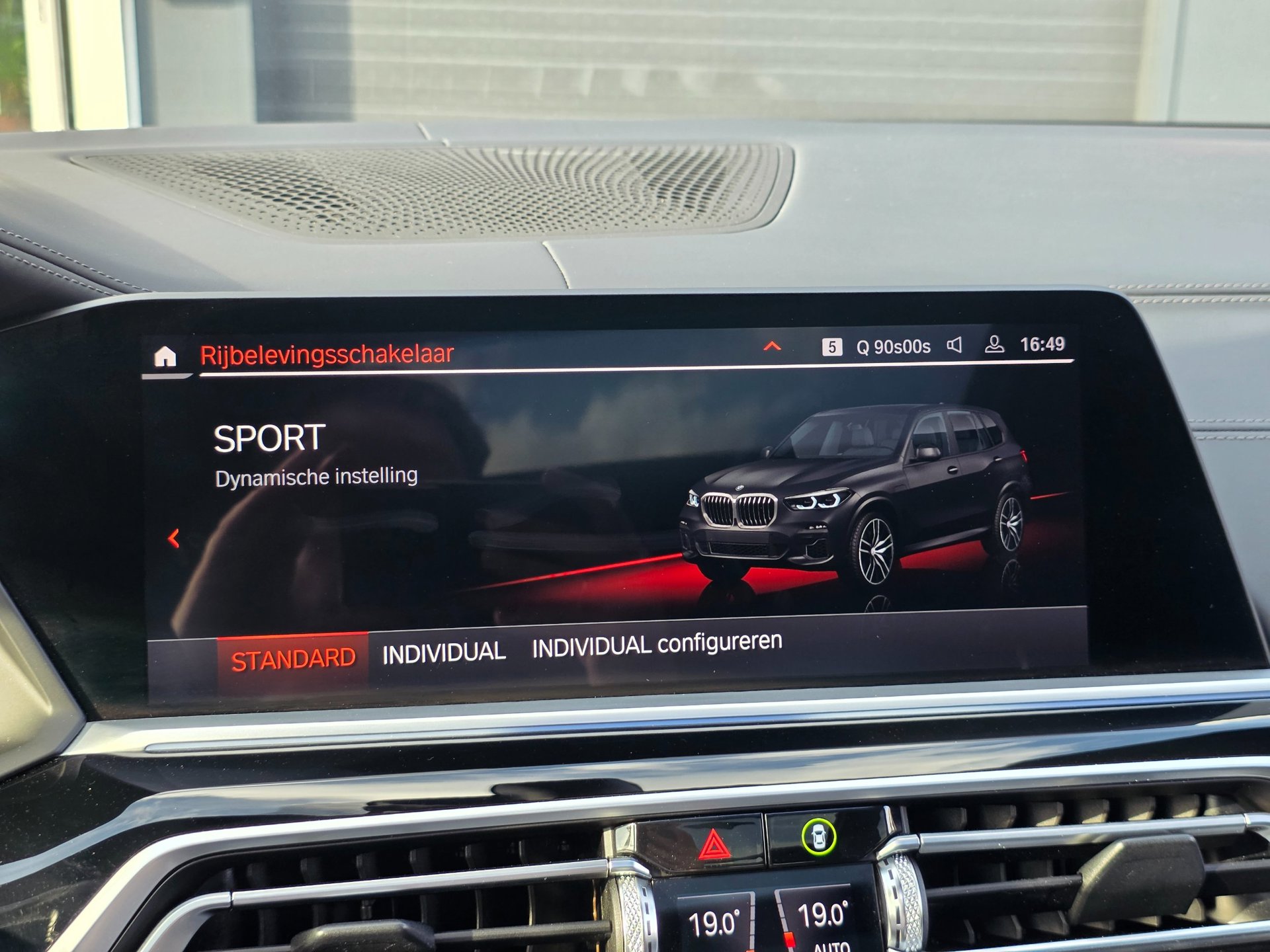 Foto van BMW X5 Xdrive45e