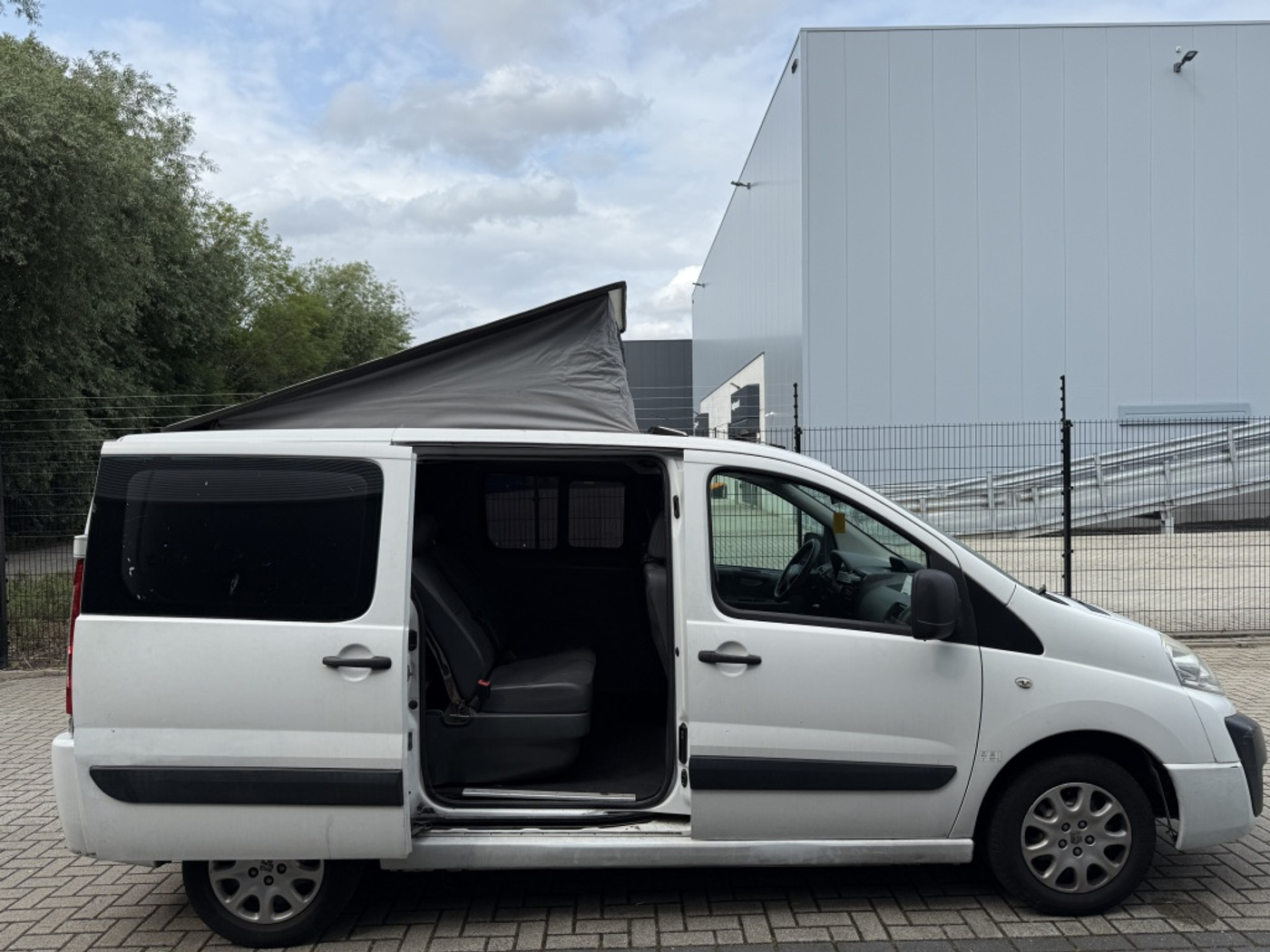 Foto van Peugeot Expert 227 L1h1 1.6hdi 16v-90