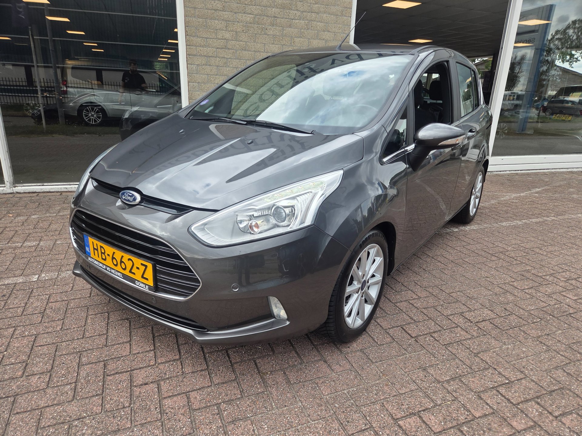 Foto van Ford B-max
