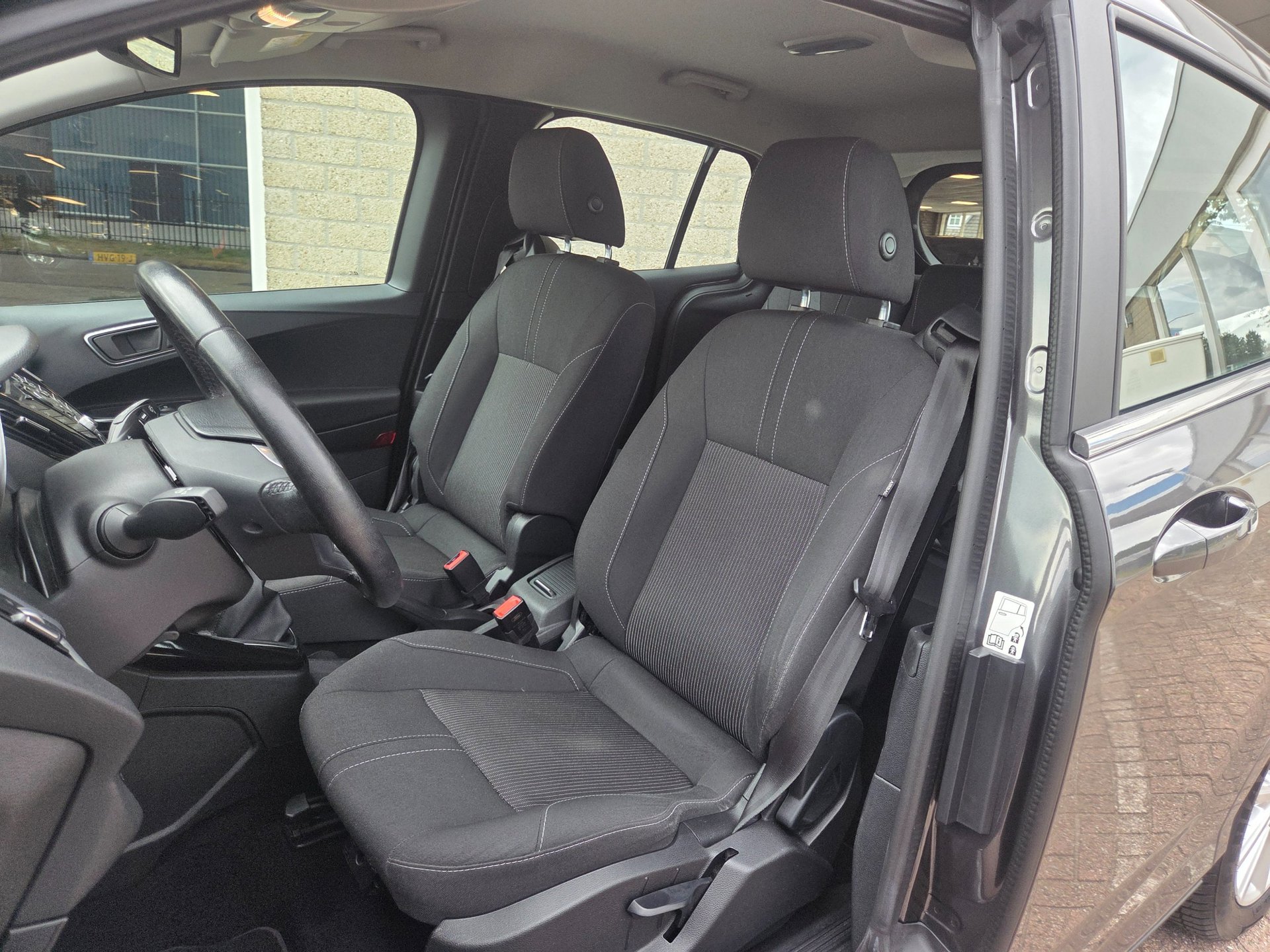 Foto van Ford B-max