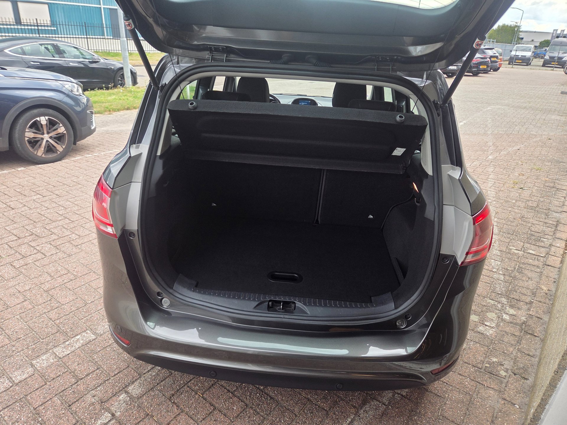 Foto van Ford B-max