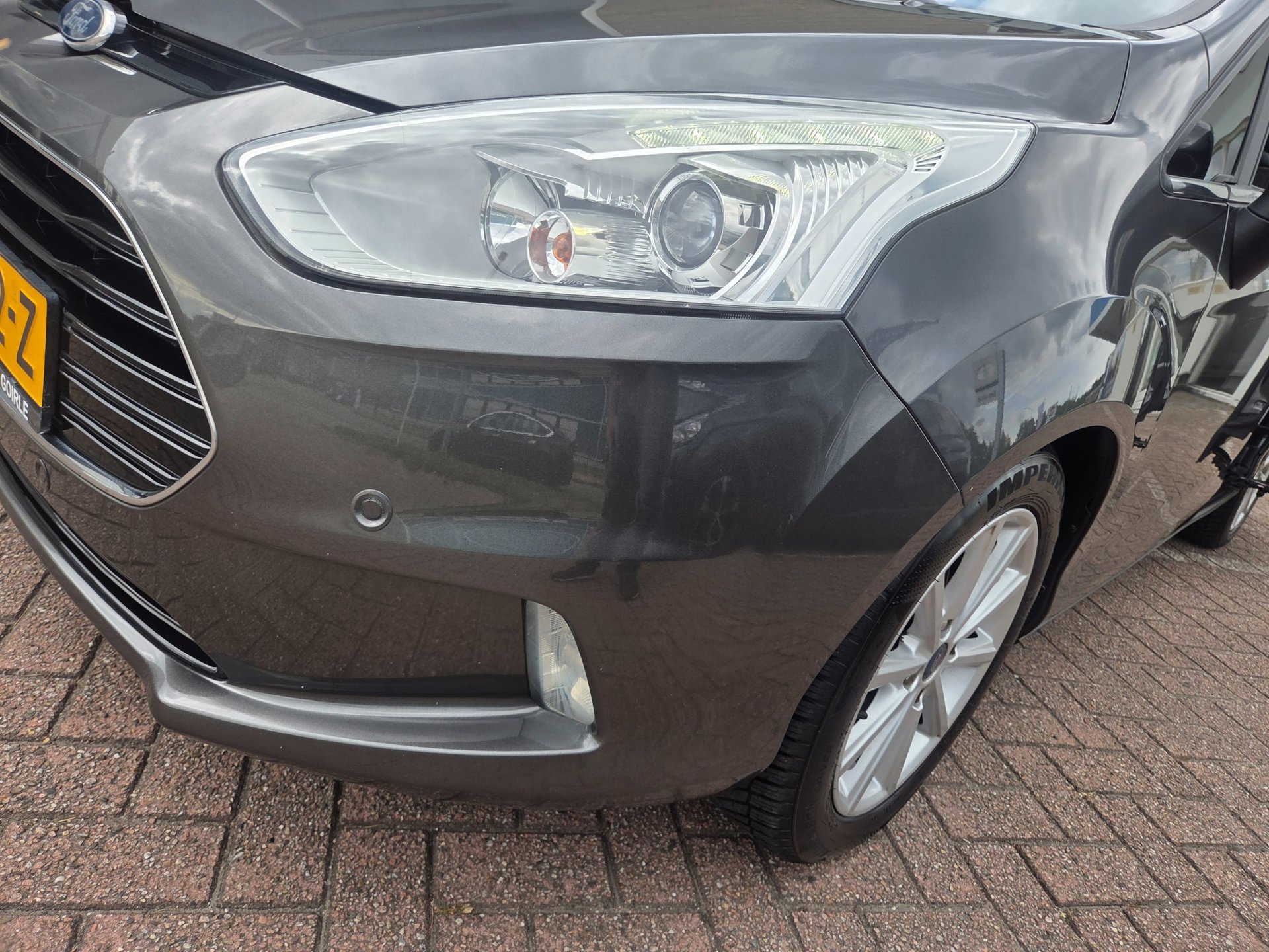 Foto van Ford B-max
