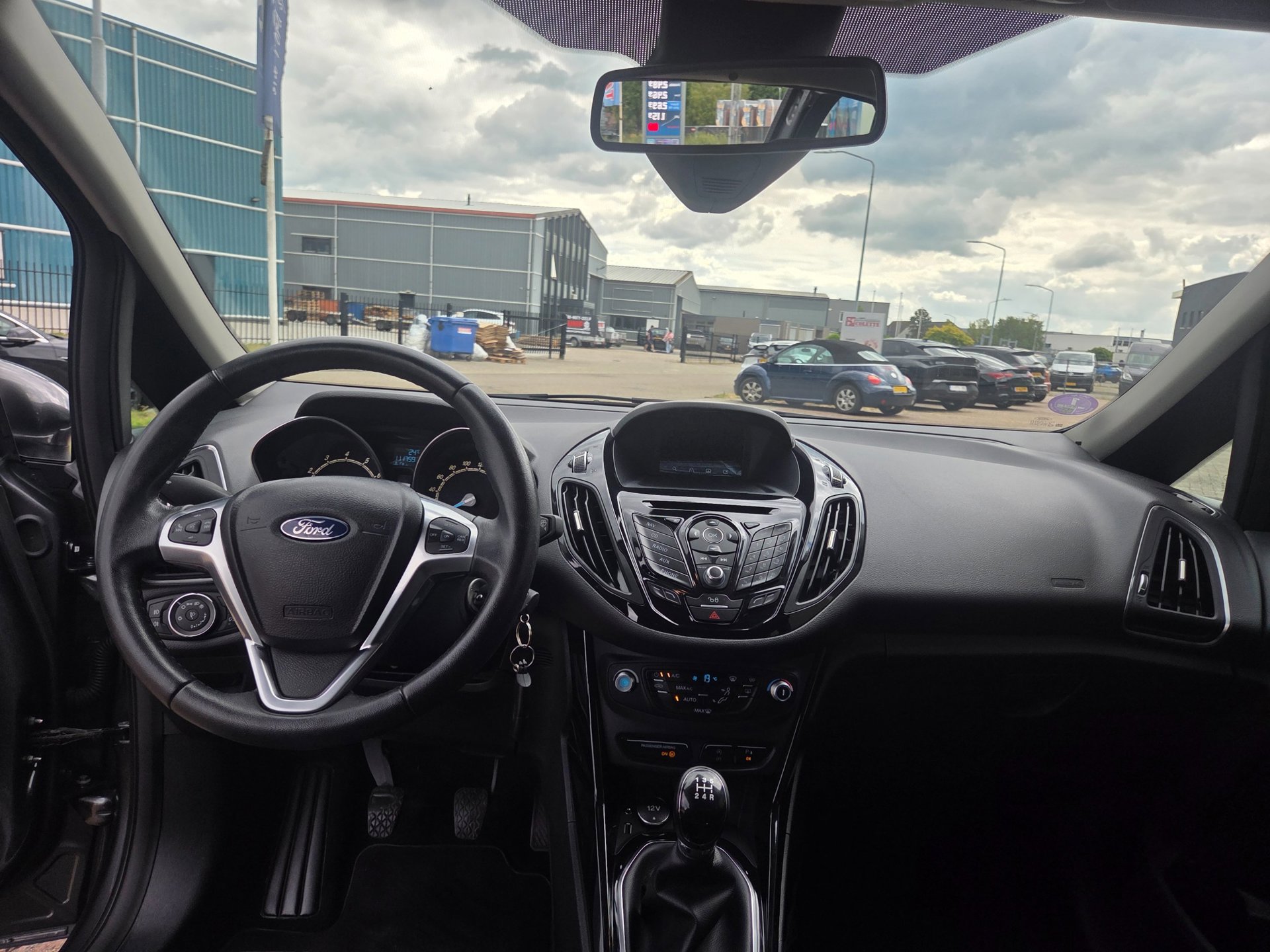 Foto van Ford B-max