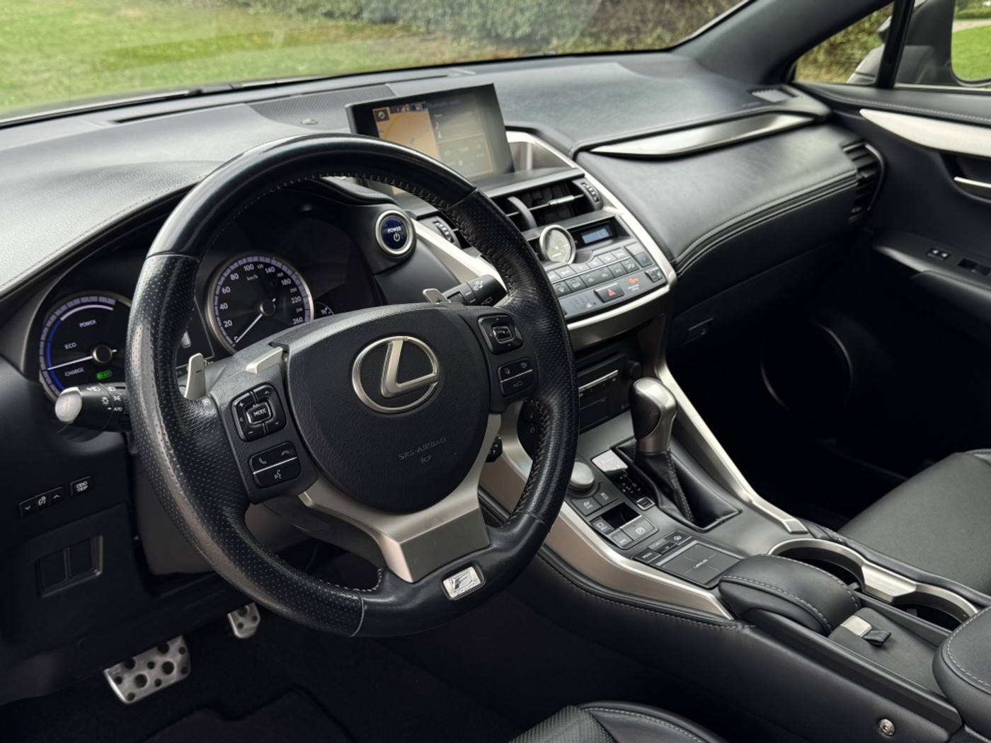 Foto van Lexus Lexus Nx300h